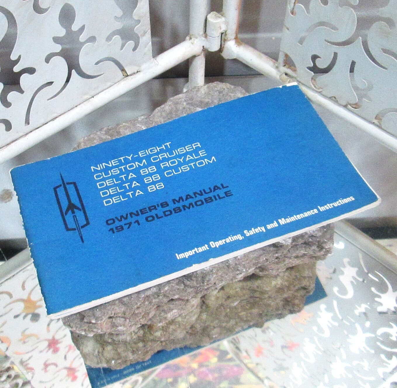Vintage 1971 Delta 88 Oldsmobile Owner's Manual