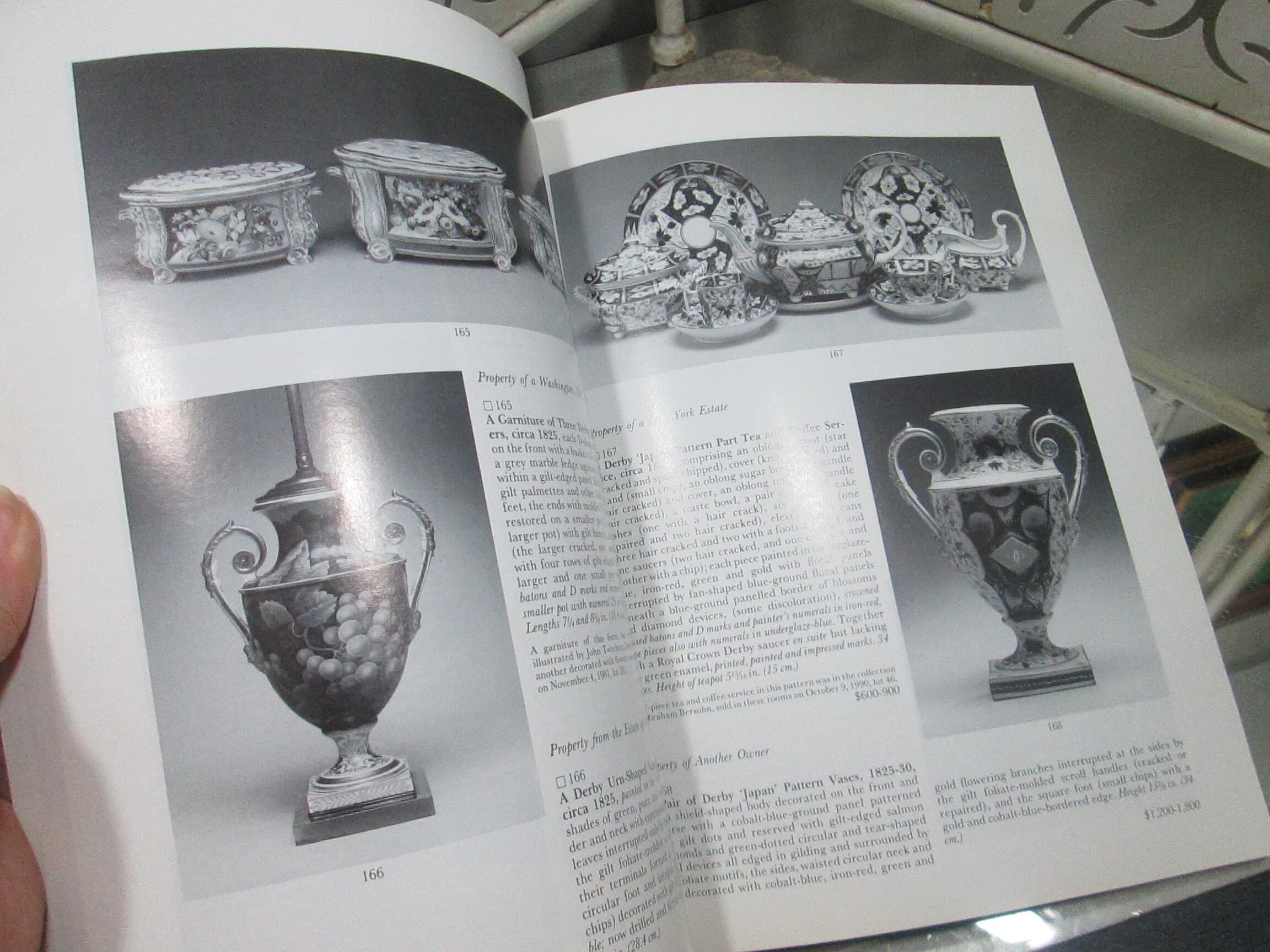 Vintage Sotheby's Catalog for English Furniture, Decorations, Ceramics & Carpets, 1992 - Thumbnail 4