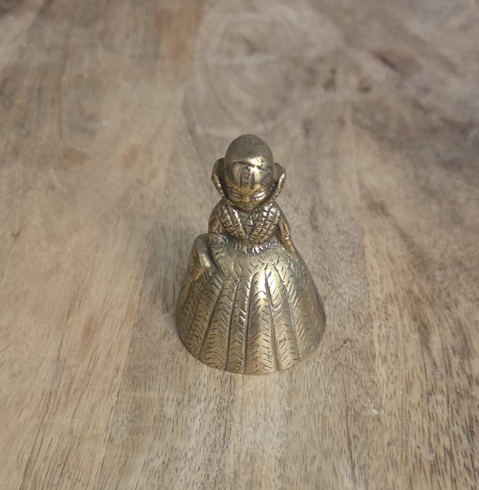 Vintage Brass Elizabethan Figural Bell - Thumbnail 2