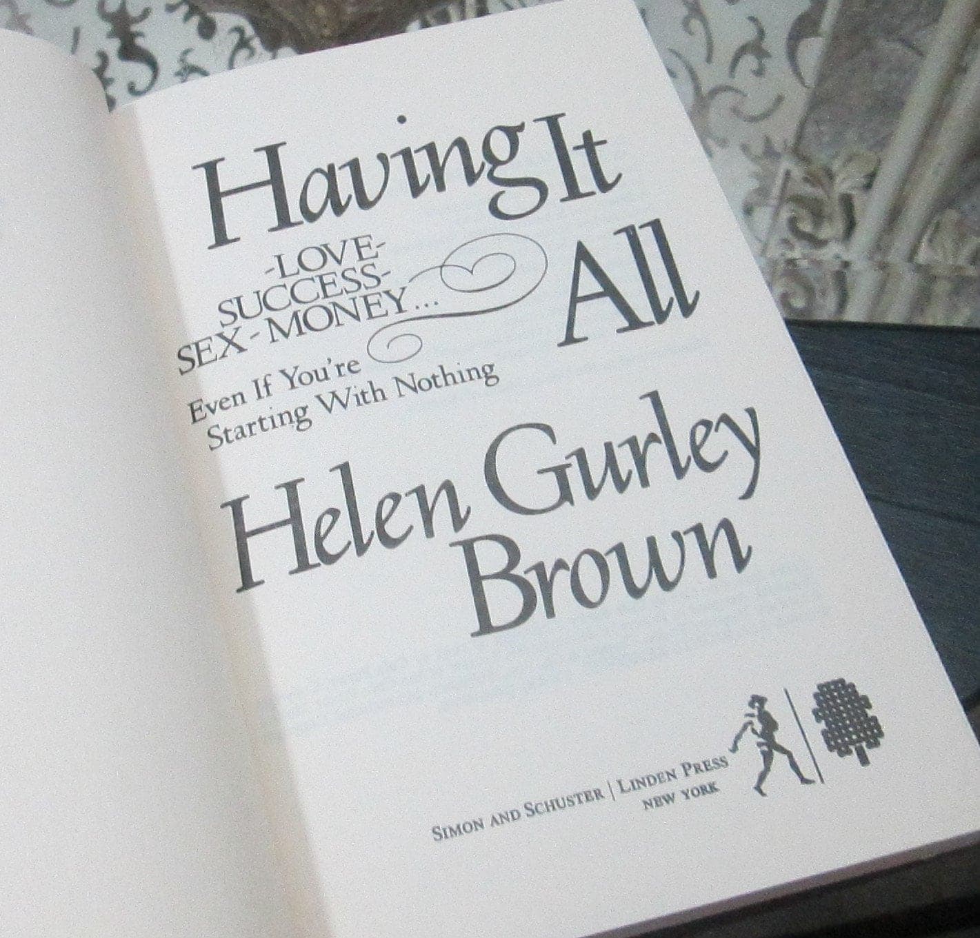 Vintage Helen Gurley Brown Book Having It All, 1982 - Thumbnail 3