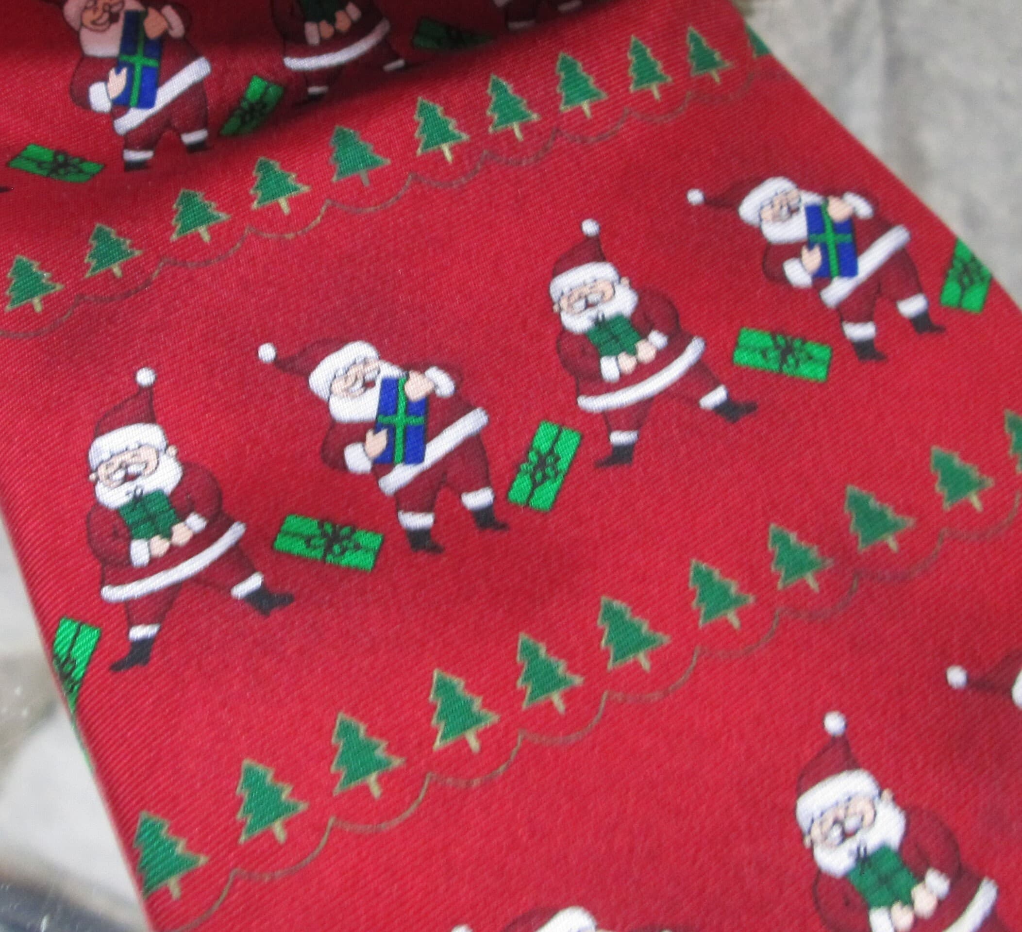 Vintage Hallmark Silk Santa Claus Tie - Thumbnail 2