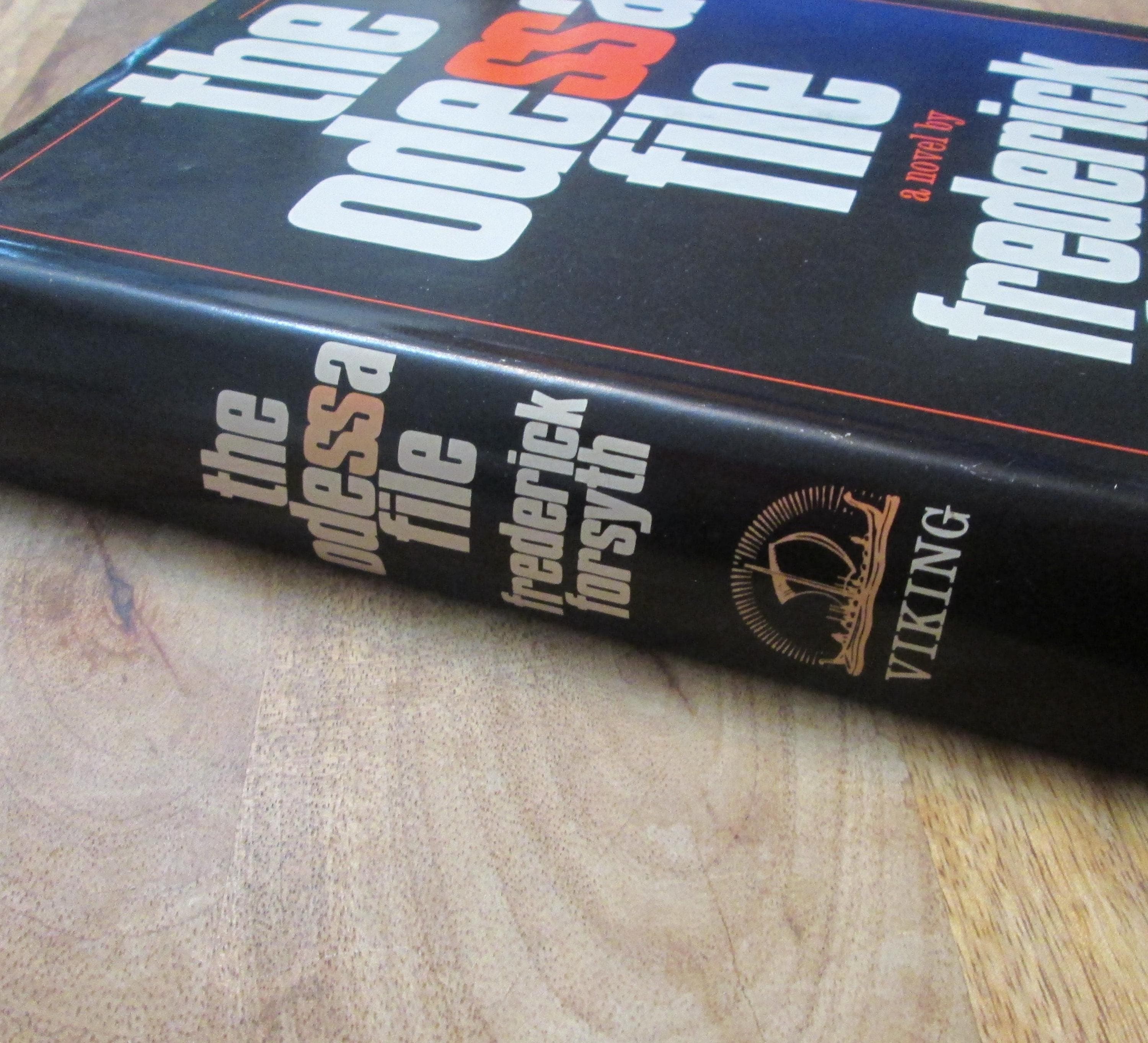 The Odessa File by Frederick Forsyth, 1972 - Thumbnail 2