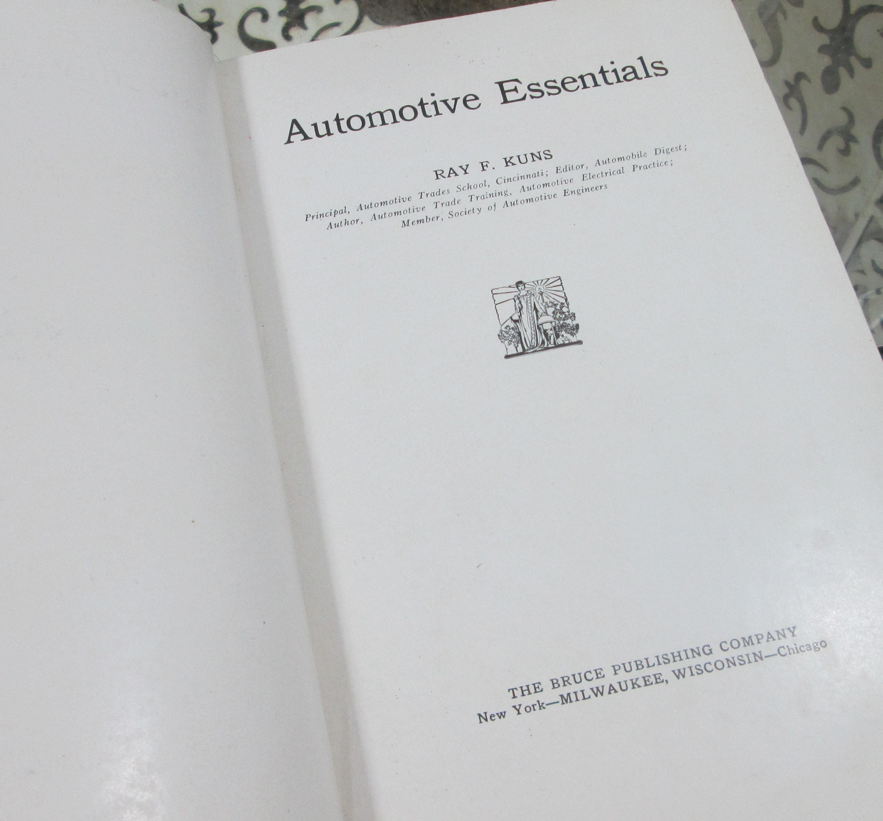 Automotive Essentials by Ray F. Kuns, 1931, Automotive Repair Manual - Thumbnail 5