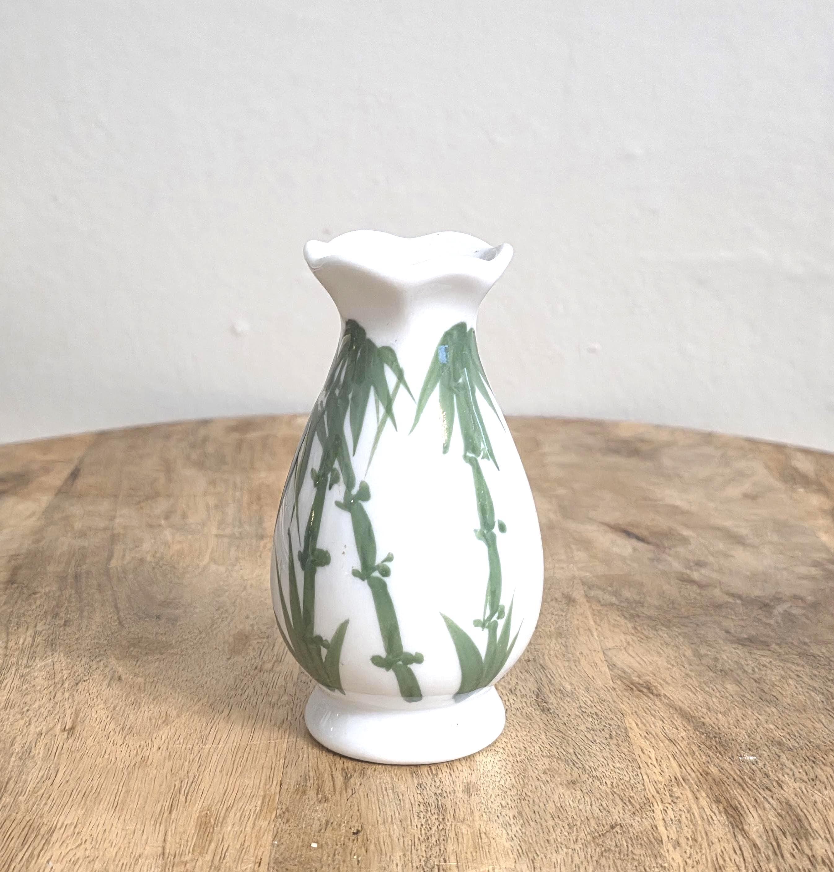 Vintage Chinese Bambo Script Design Mini Vase - Thumbnail 2