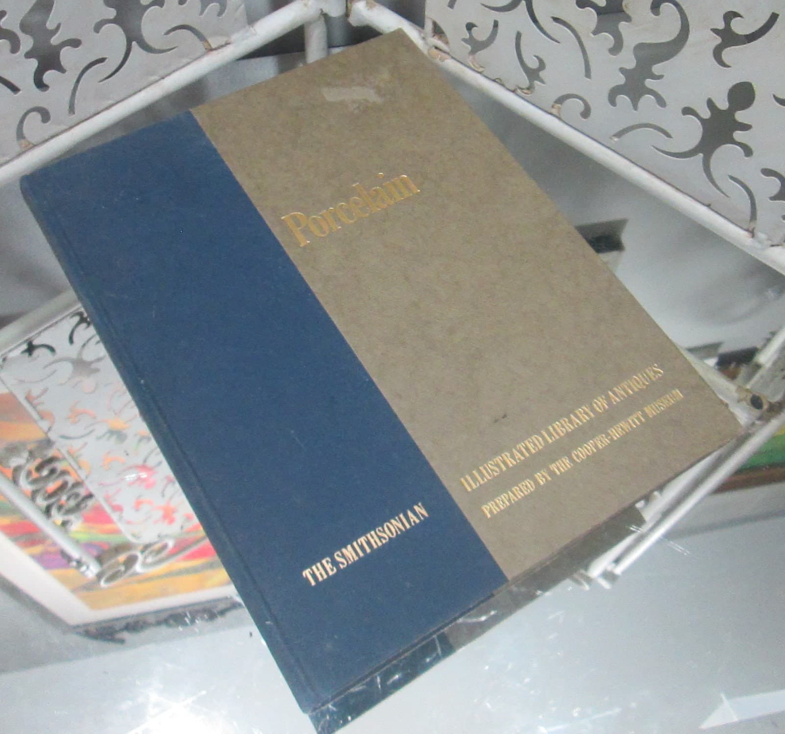 Vintage Smithsonian Porcelain Reference Book, 1979