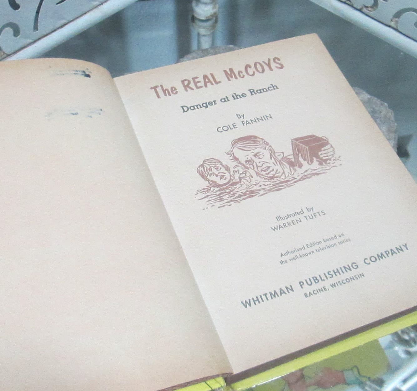 Vintage Book The Real McCoys, 1961 - Thumbnail 2