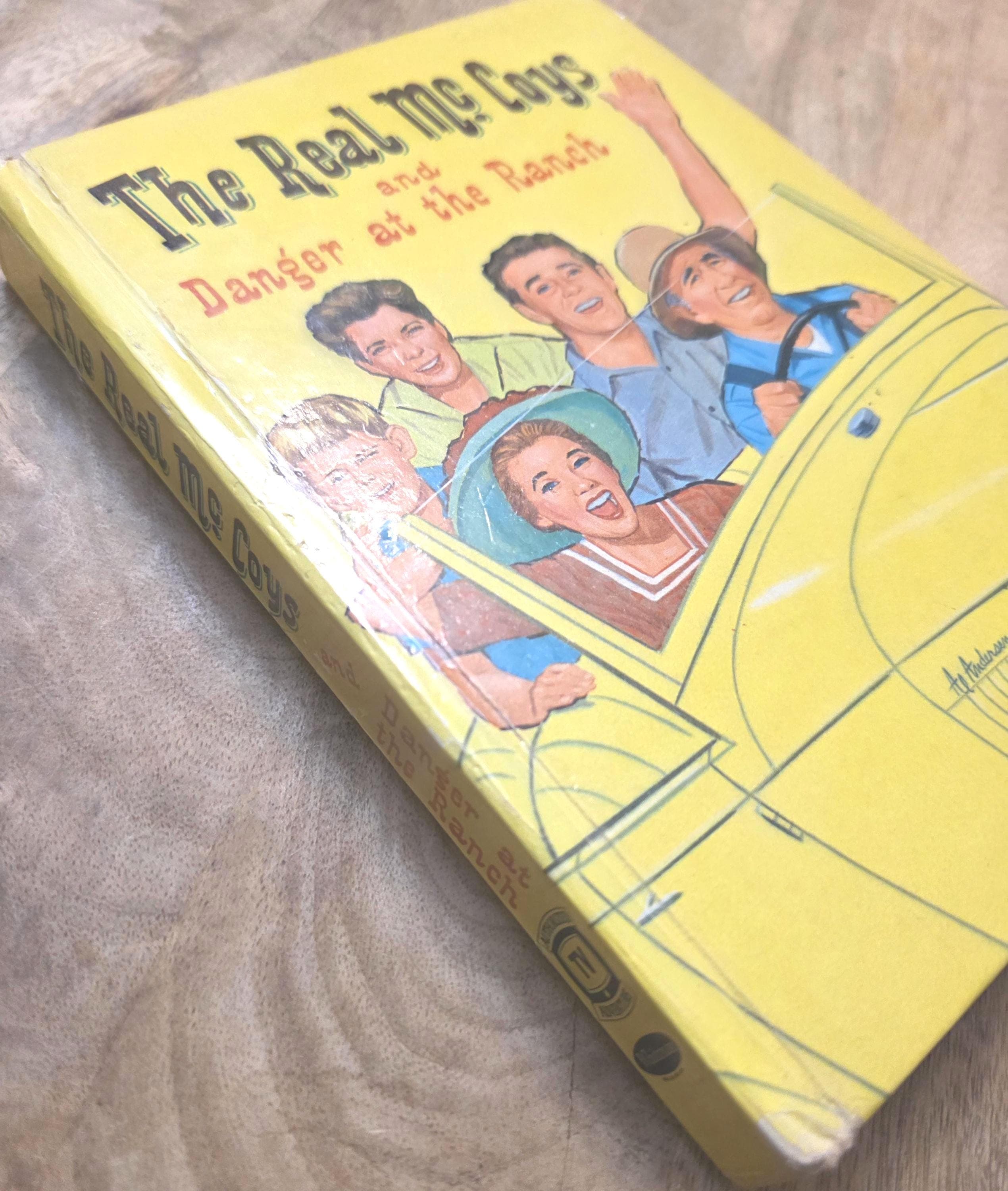 Vintage Book The Real McCoys, 1961 - Thumbnail 4