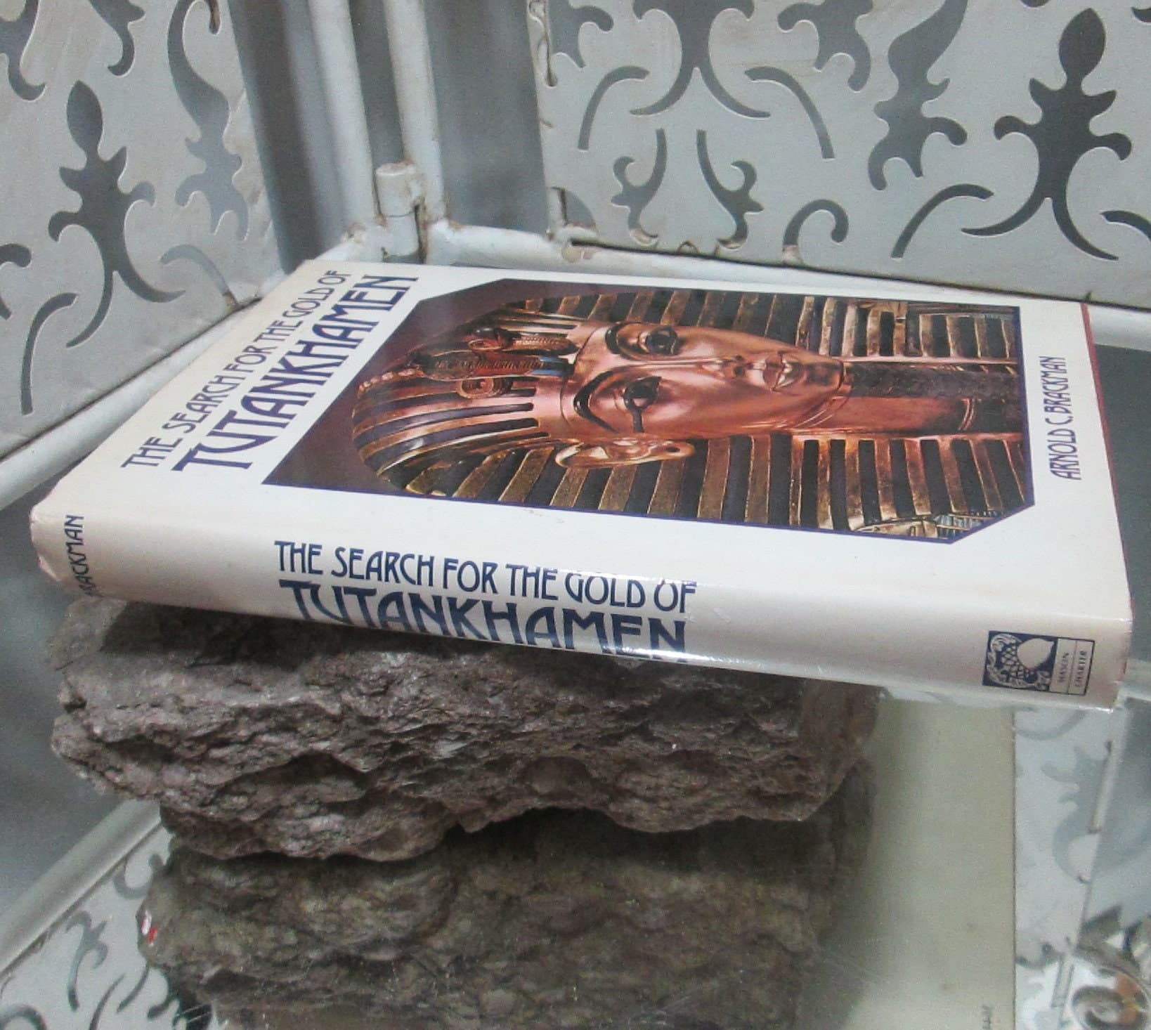 Vintage Book The Search for the Gold of Tutanhamen, 1976 - Thumbnail 3
