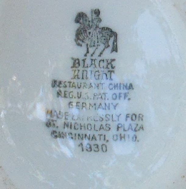 Vintage St. Nicholas Plaza Restaurant Ware Creamer, 1930 - Thumbnail 3