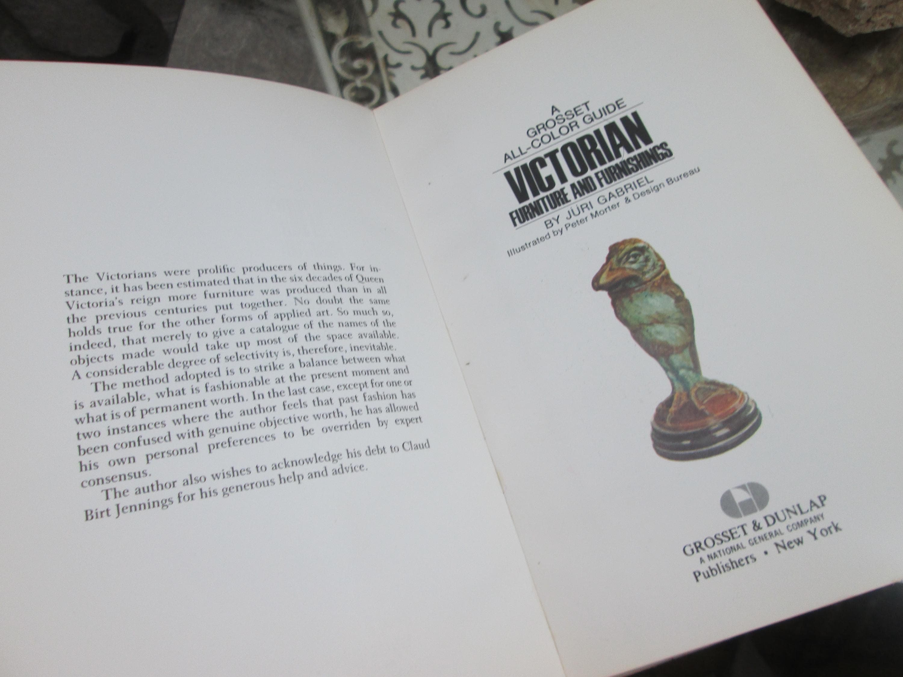 Victorian Furniture and Furnishing by Juri Gabriel, 1971, Vintage Book - Thumbnail 5