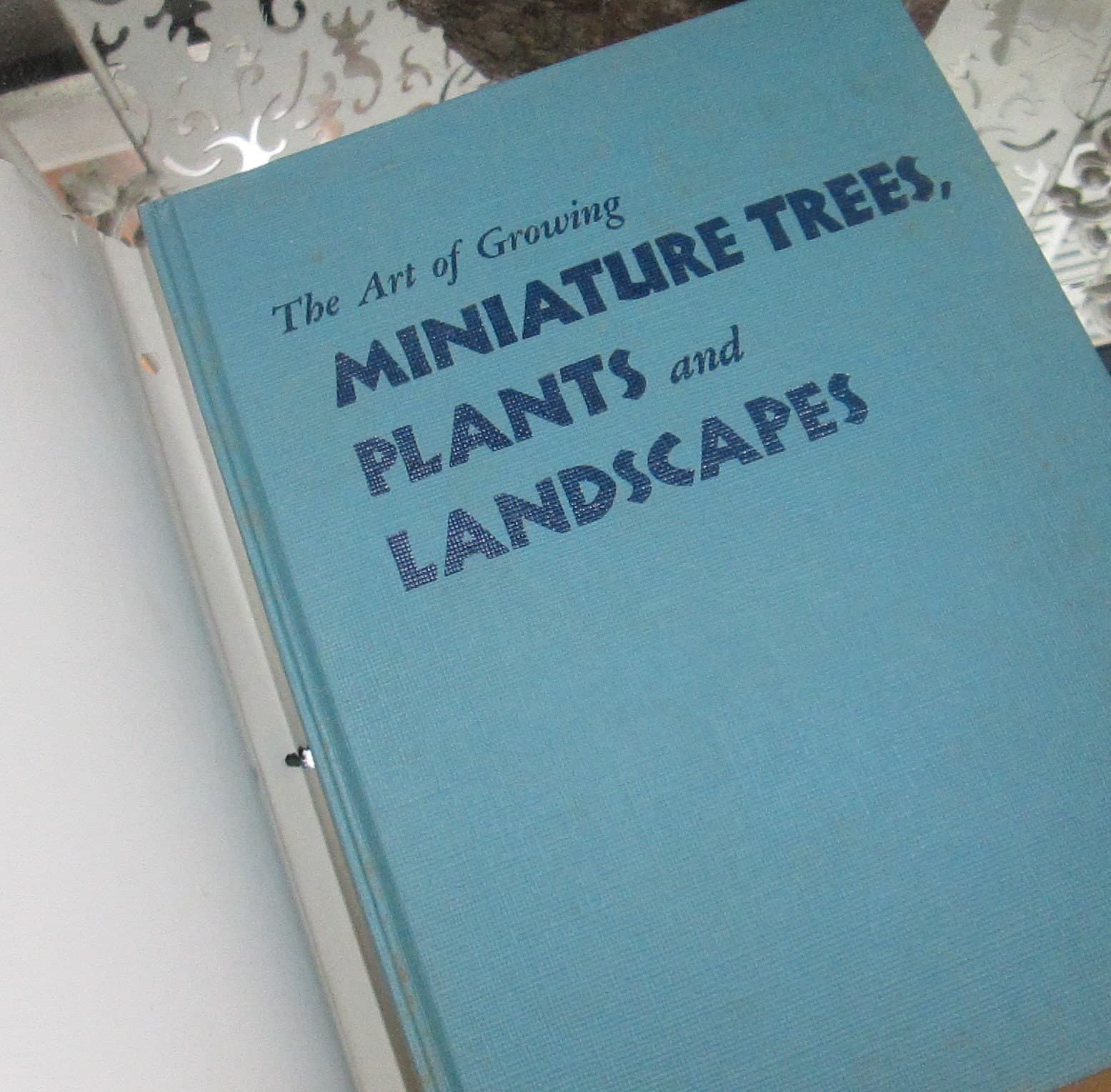 Vintage Book The Art of Growing Miniature Trees, Plants and Landscapes by Tatsuo Ishimoto - Thumbnail 2