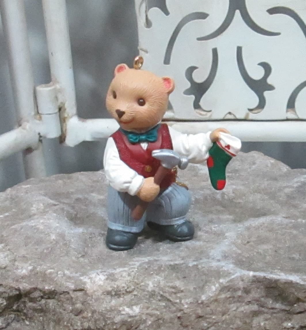 Vintage Hallmark Keepsake Papa Bearinger Christmas Ornament - Thumbnail 2