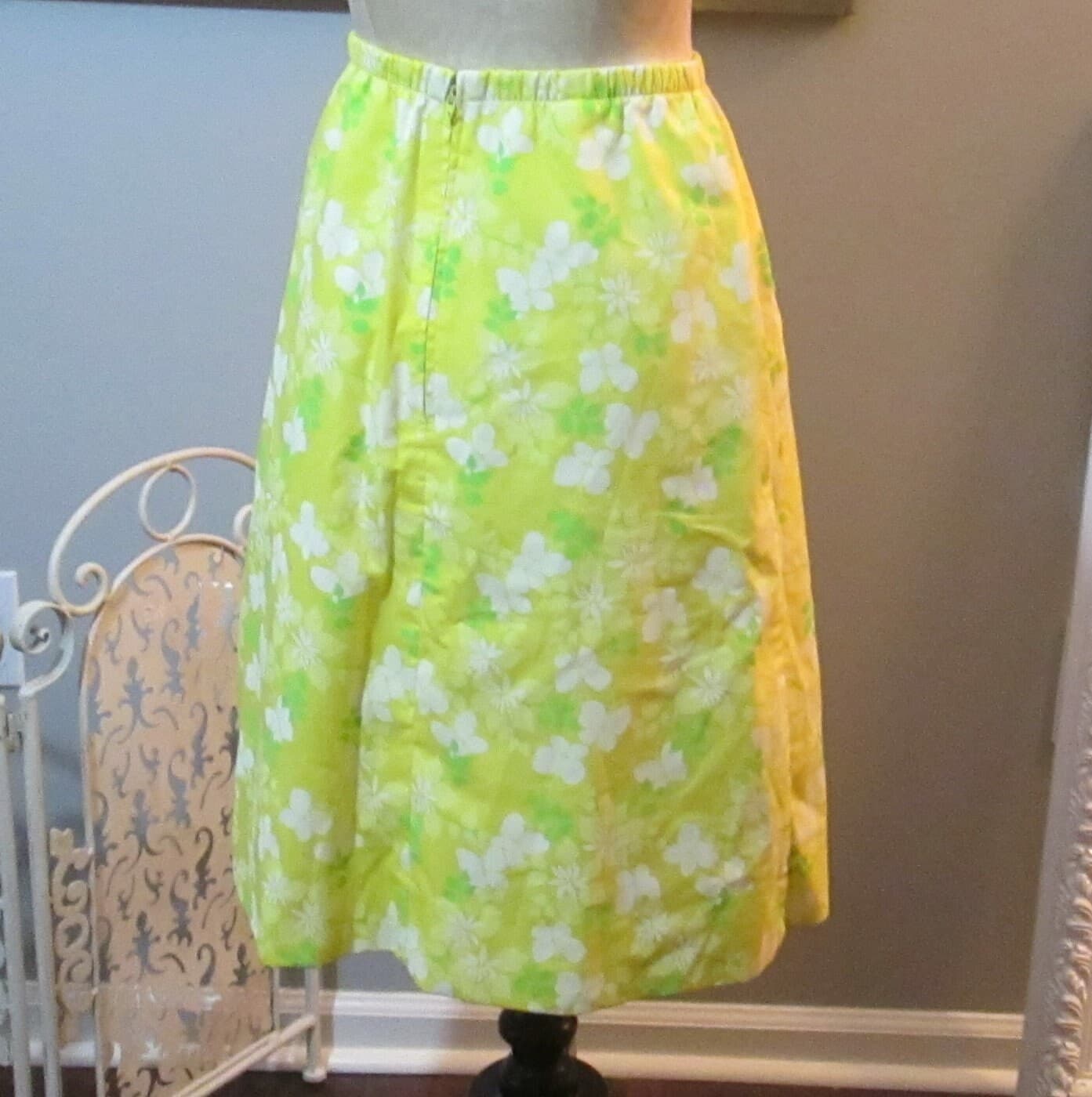 Vintage Lilly Pulitzer "The Lilly" Yellow Floral Skirt - Thumbnail 2
