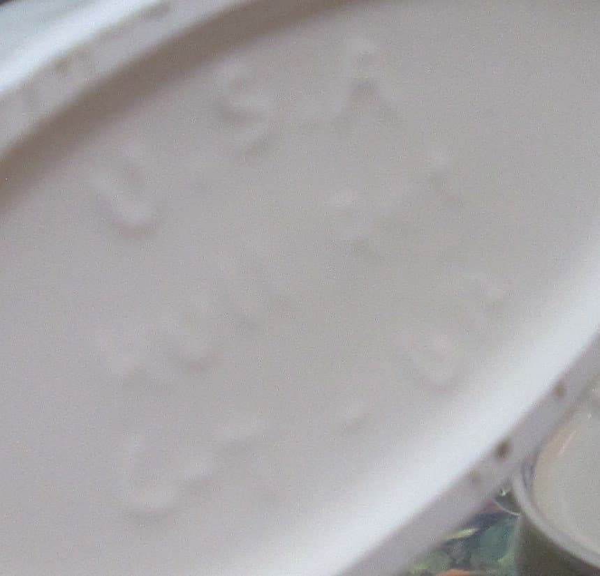 Vintage Hull Pottery Pretty Floral Vase - Thumbnail 3