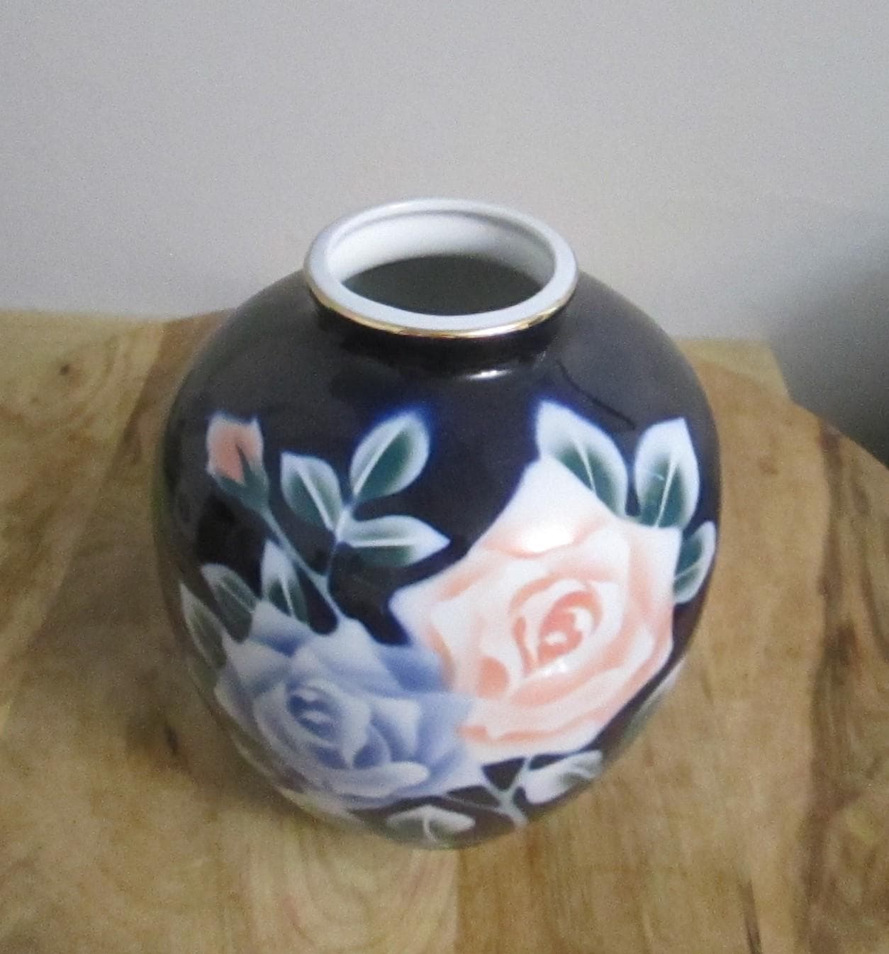 Vintage Japanese Cobalt Porcelain Rose Design Vase - Thumbnail 2
