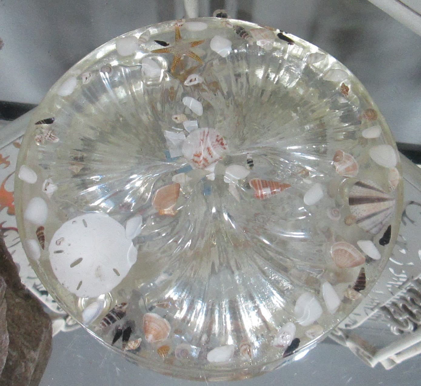 Vintage Lucite Seashell Divided Dish - Thumbnail 2