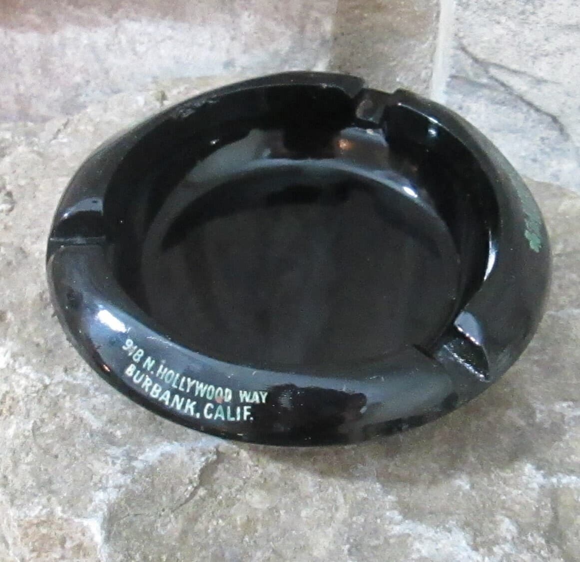 Vintage The Blarney Stone Black Glass Ashtray - Thumbnail 2