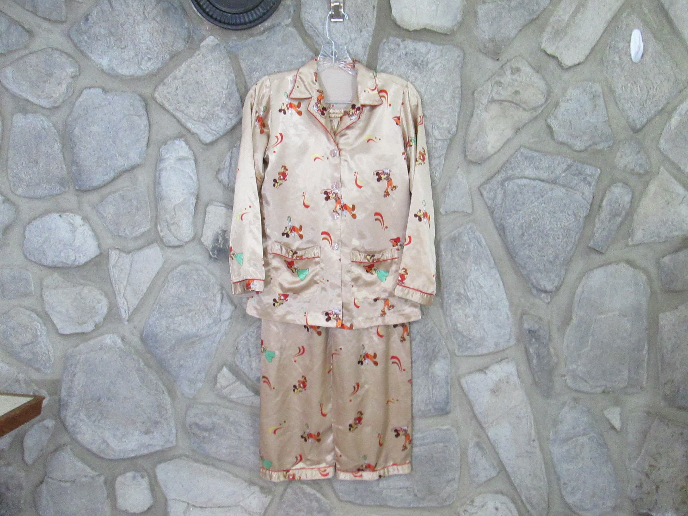 Vintage Mickey and Minnie Pajamas - Thumbnail 3