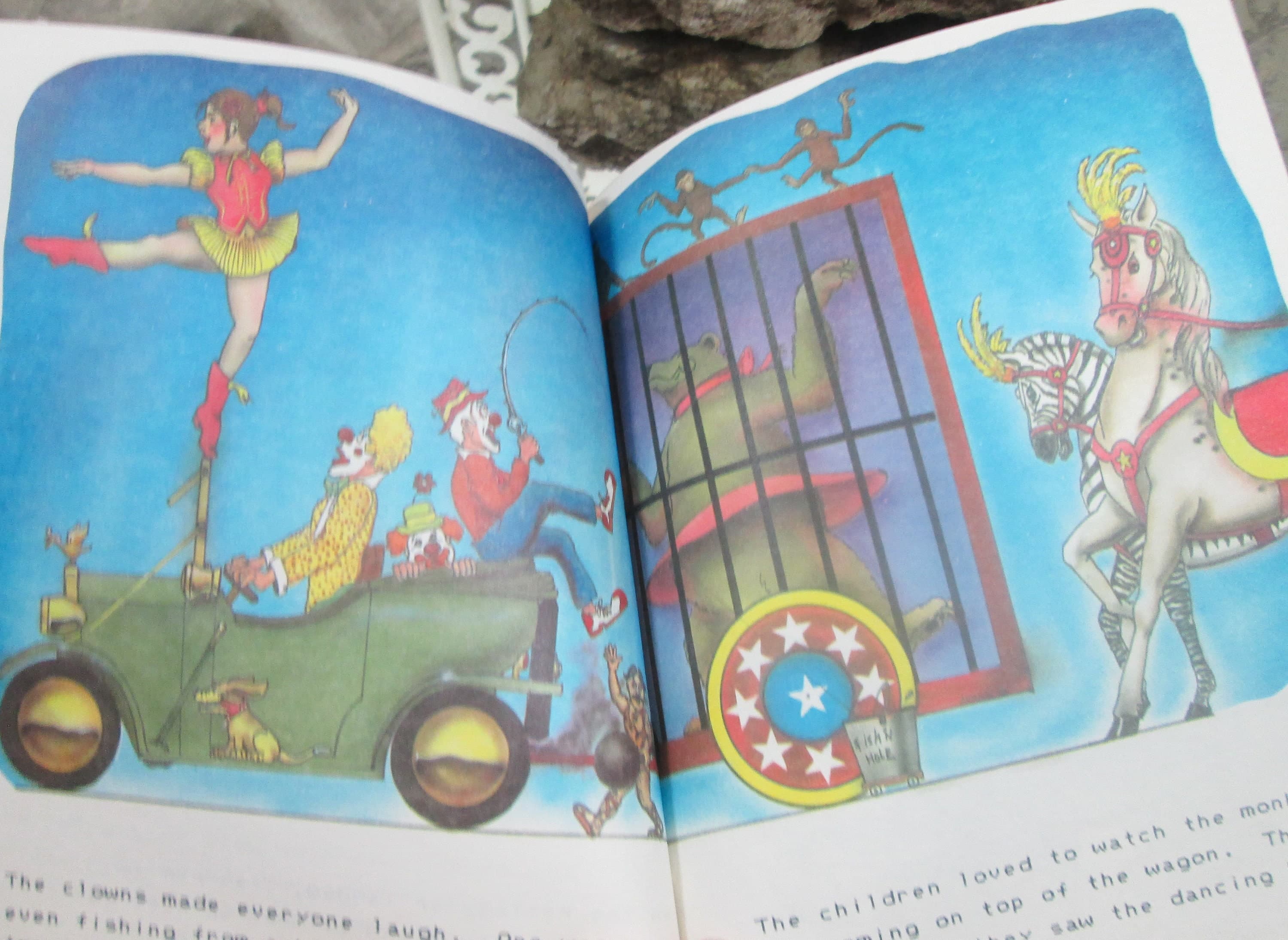 The Big Parade by Karen M Hefty Children's Book - Thumbnail 3
