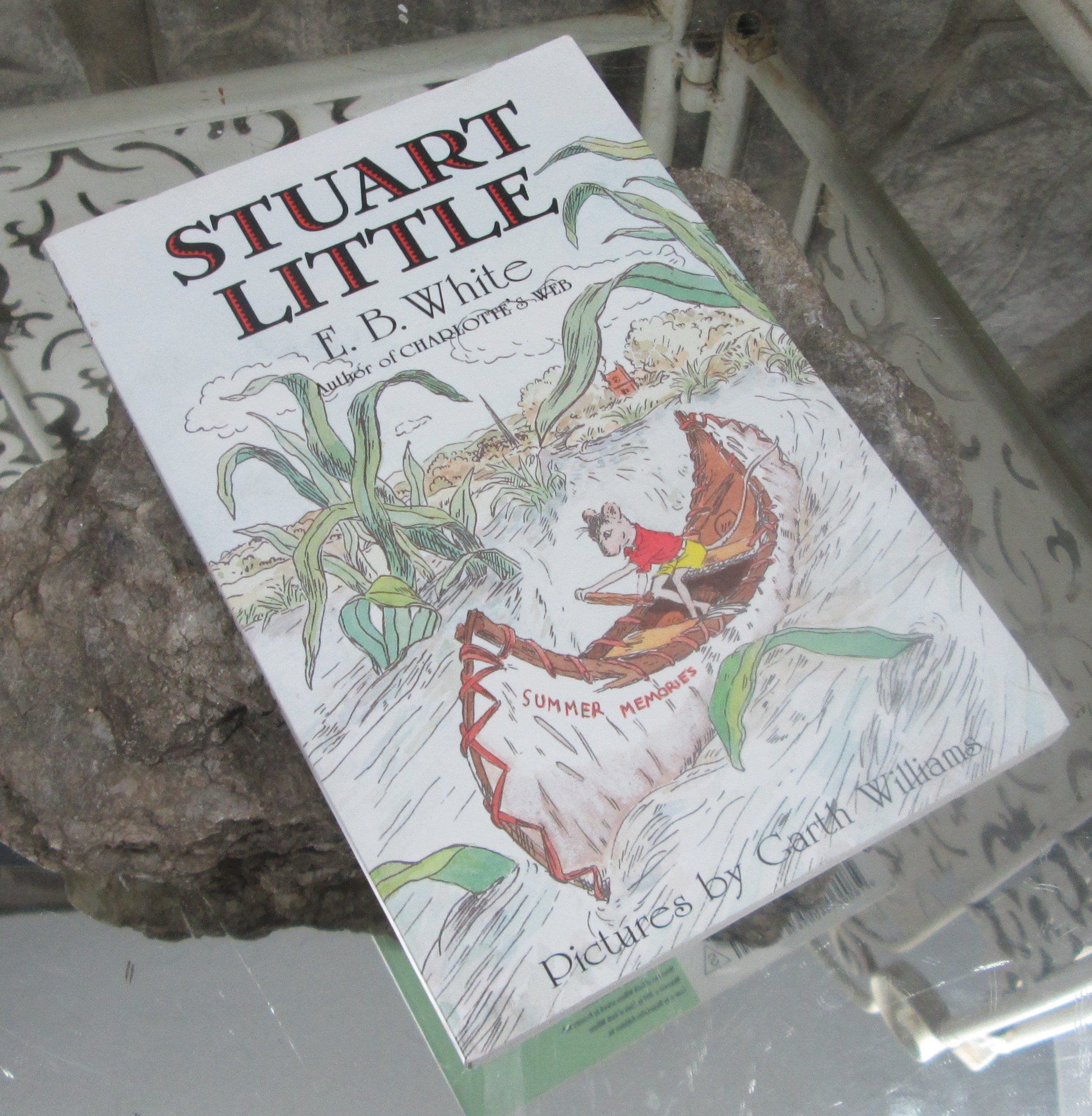 Vintage Paperback Edition of Stuart Little by E.B.White, 1973