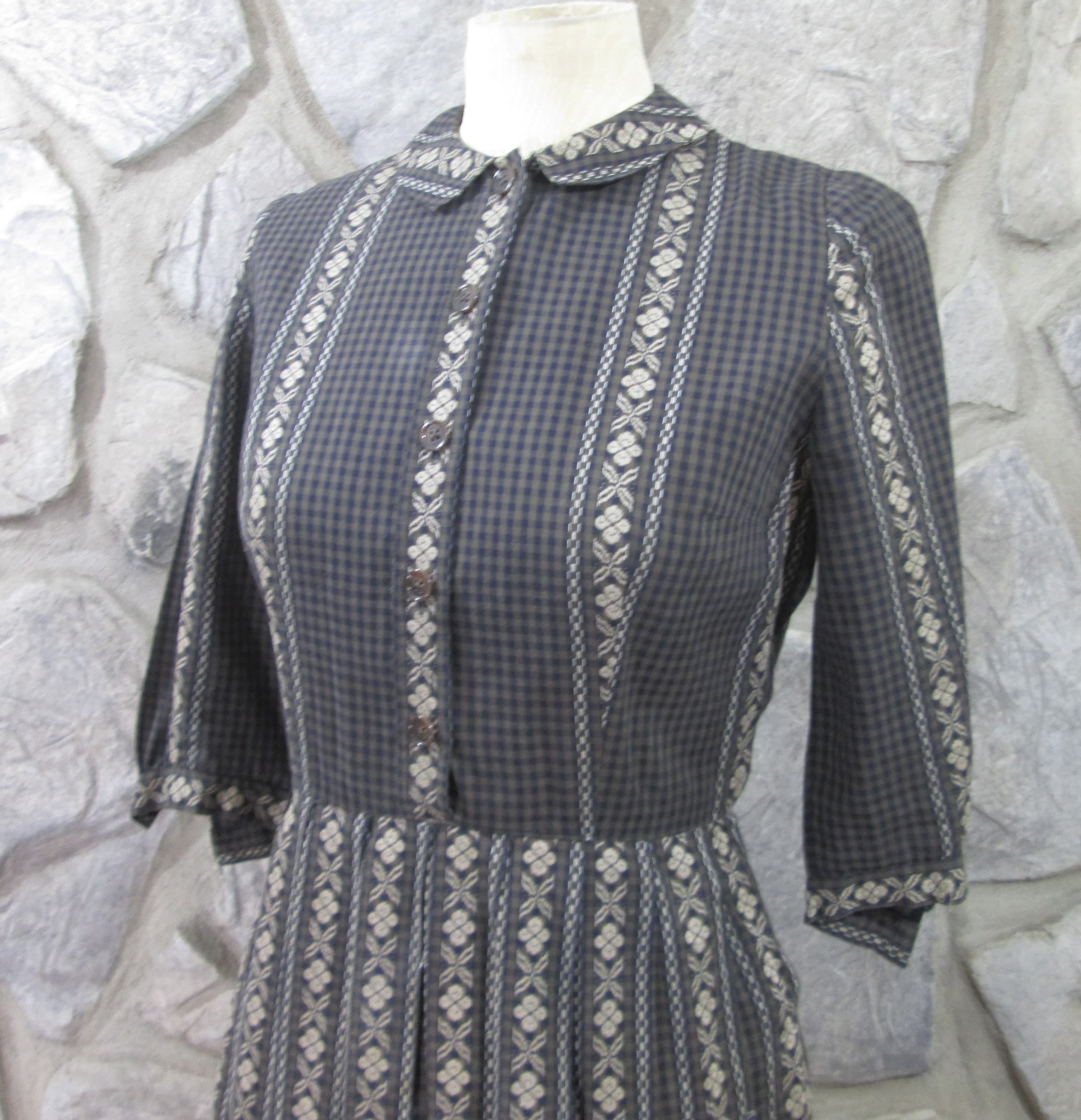 Vintage 1950's Brown Check Embroidered Look Shirtwaist Dress - Thumbnail 2
