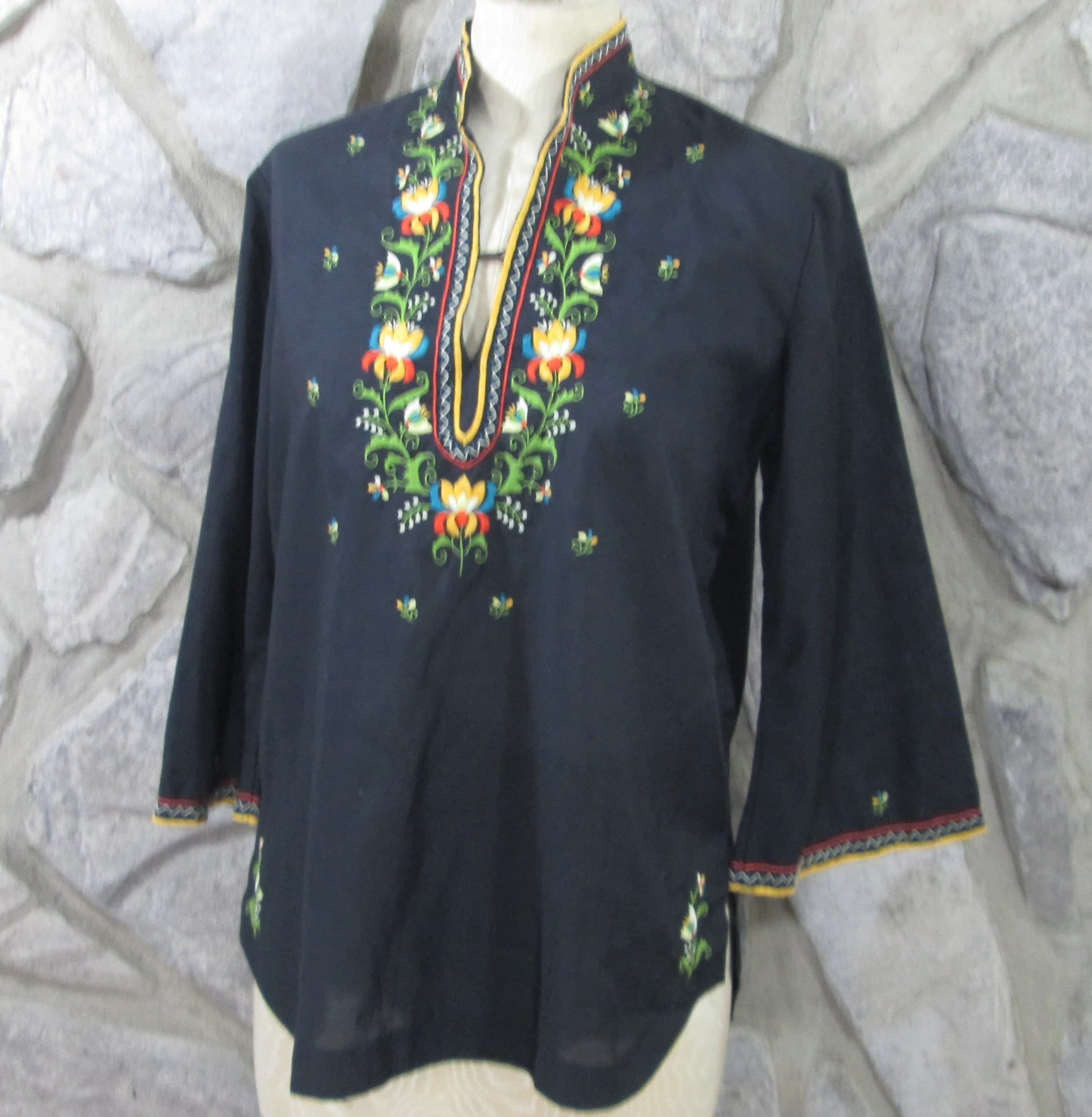 Vintage Chinese Esme Embroidery Peasant Blouse