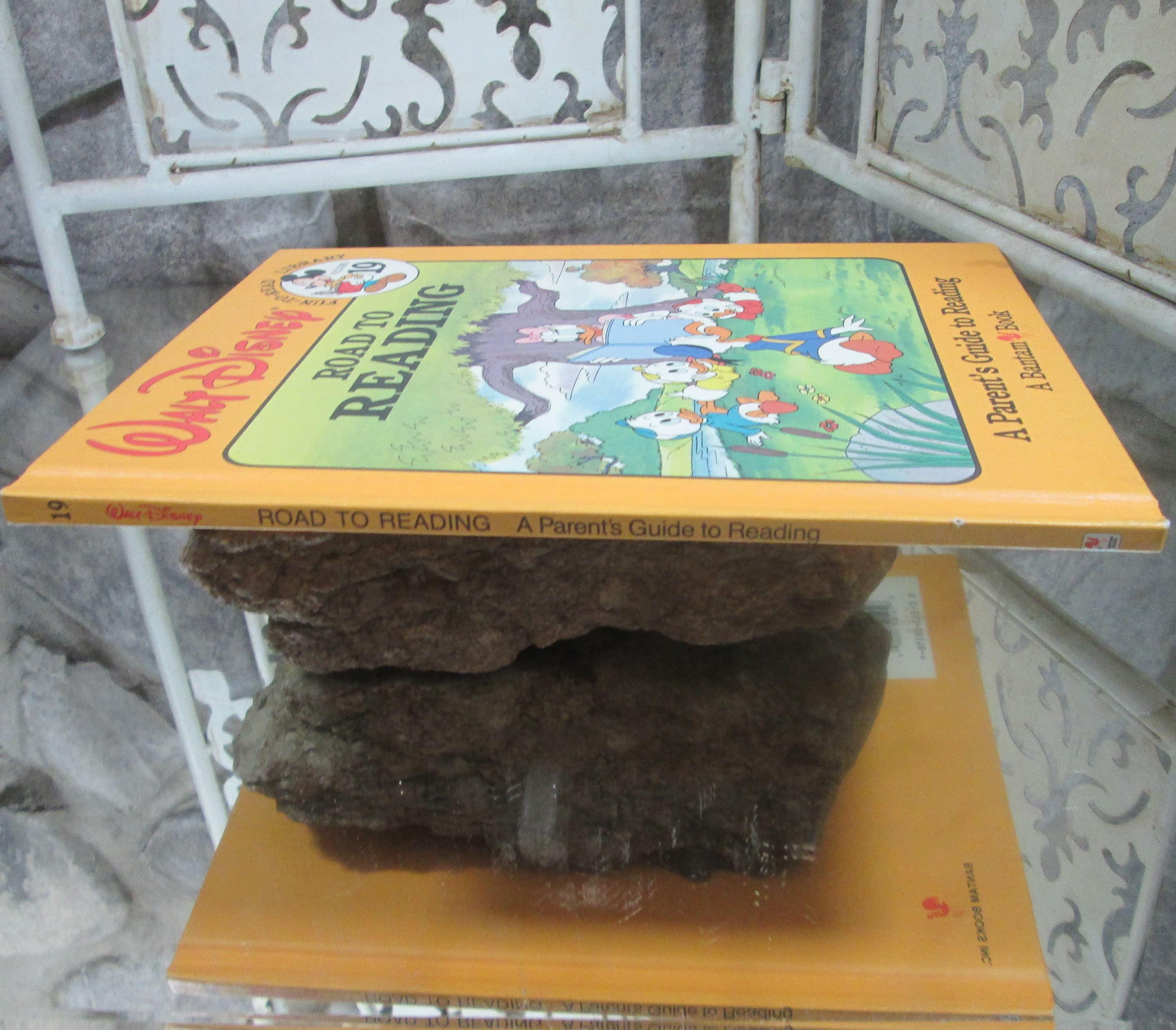 Vintage Walt Disney Road to Reading Children's Book, 1986 - Thumbnail 2