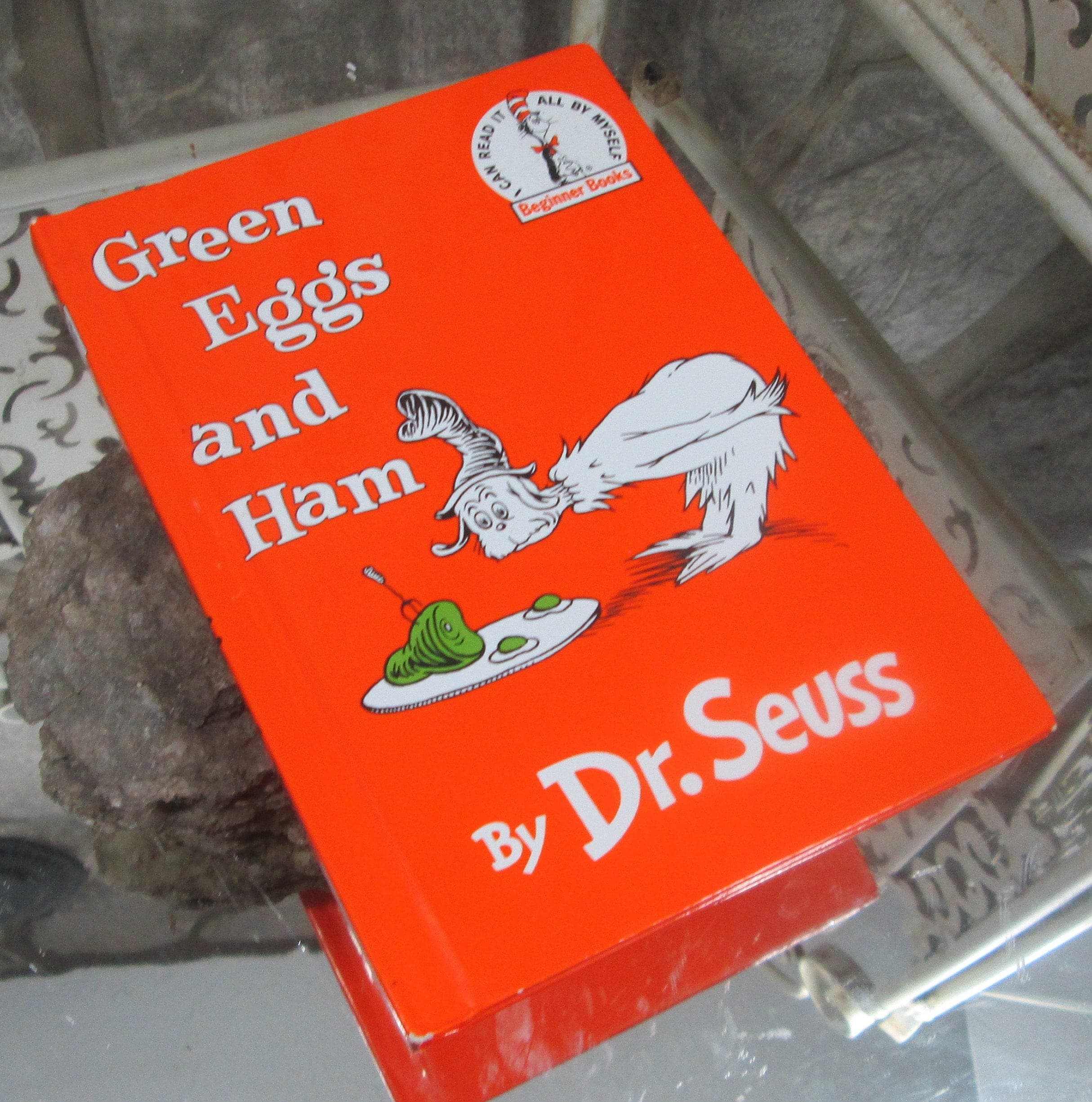 Vintage 1980's Dr. Seuss Green Eggs and Ham Children's Book