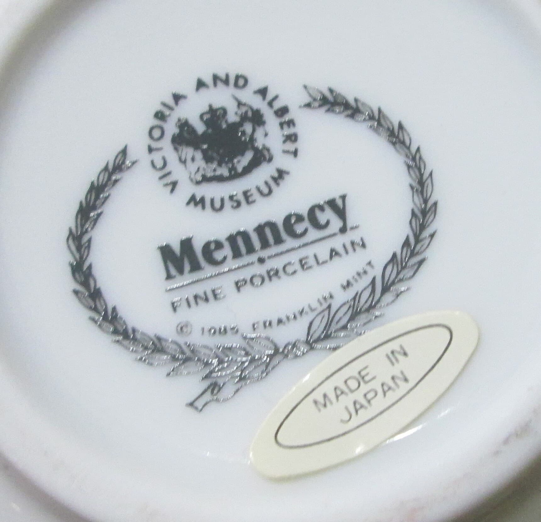 Vintage Franklin Mint Victoria & Albert Museum Mennecy Mini Teapot - Thumbnail 3
