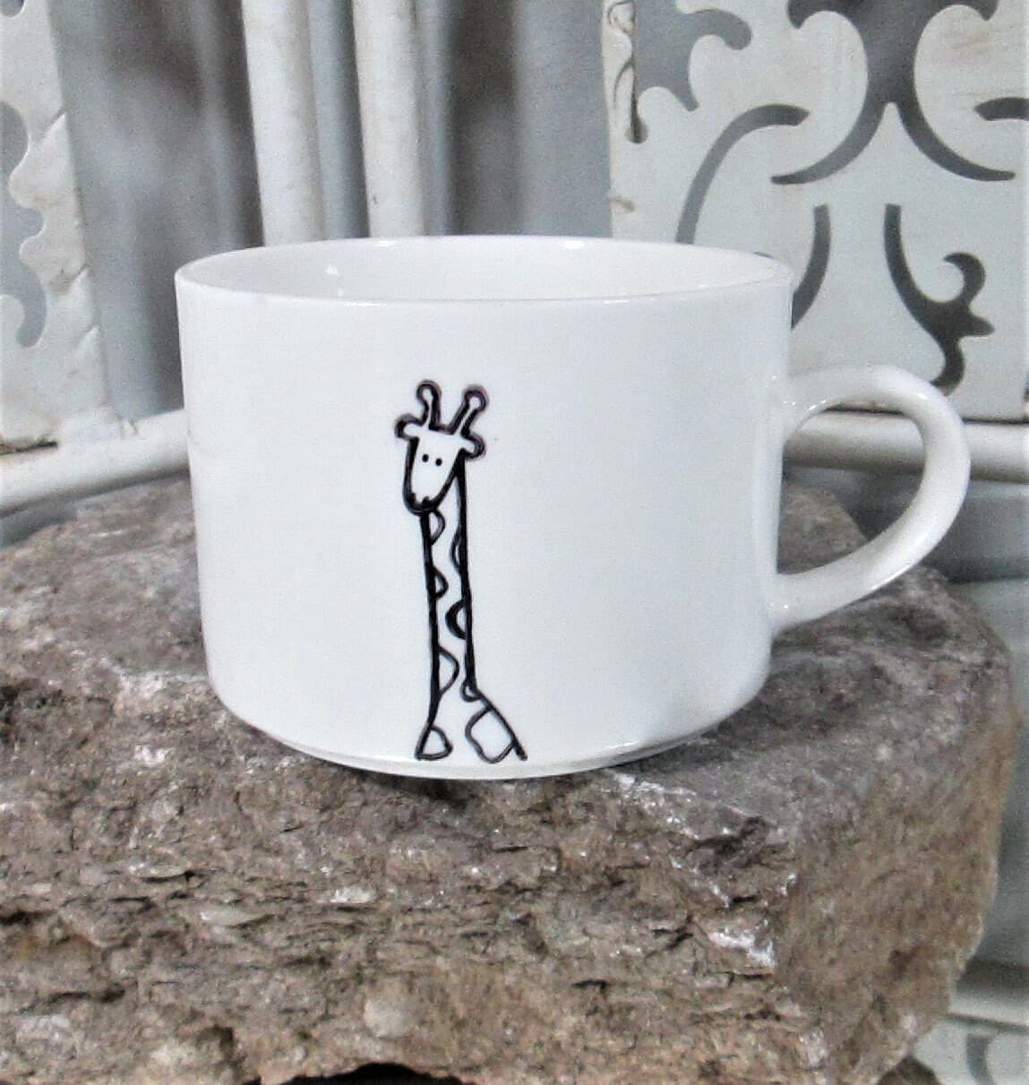 Vintage International Tableworks Giraffe & Elephant Cup