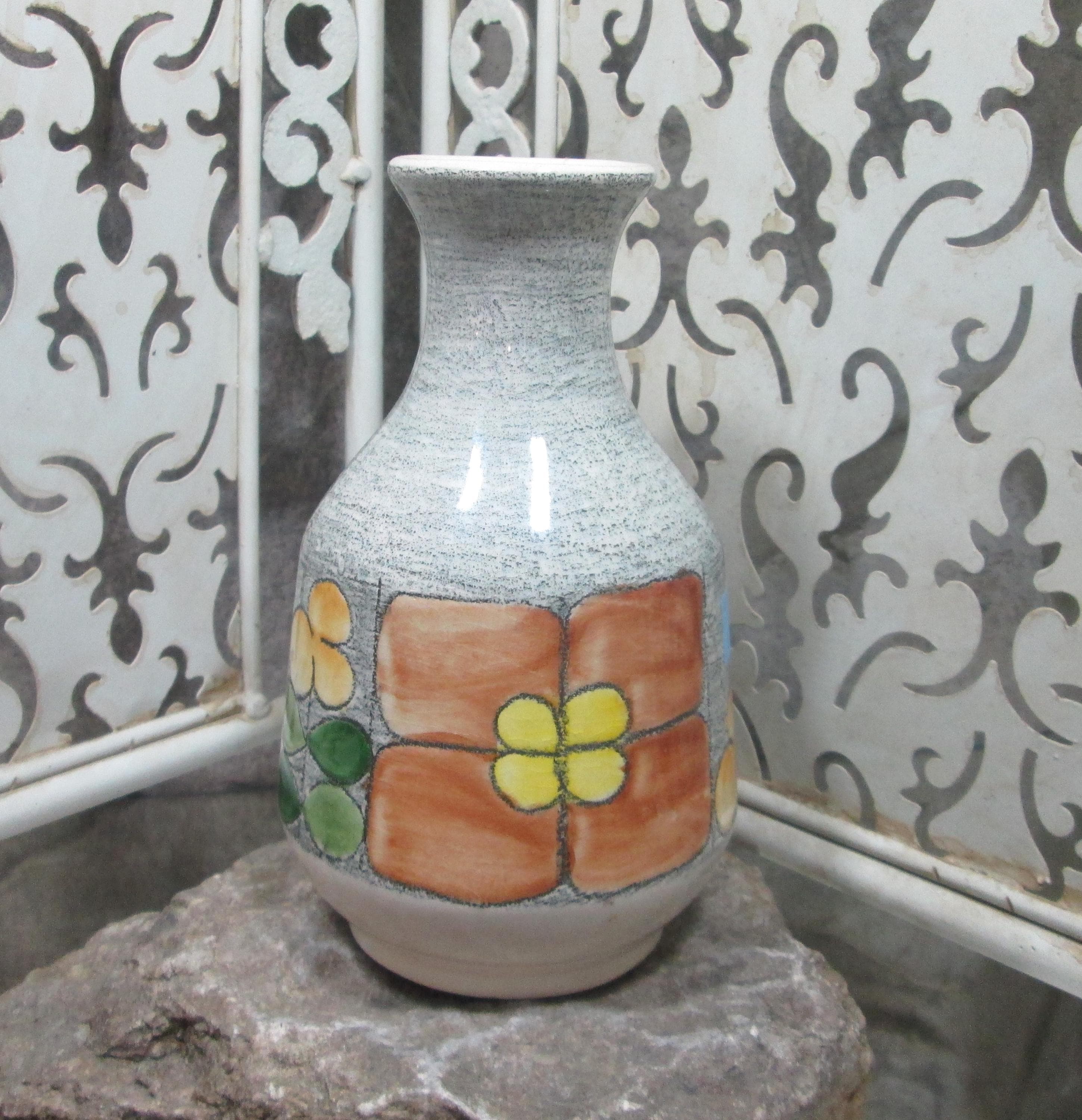 Vintage Eduardo Vega Vase