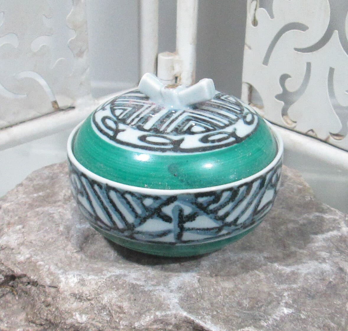 Vintage Green & Celedon Porcelain Trinket Box