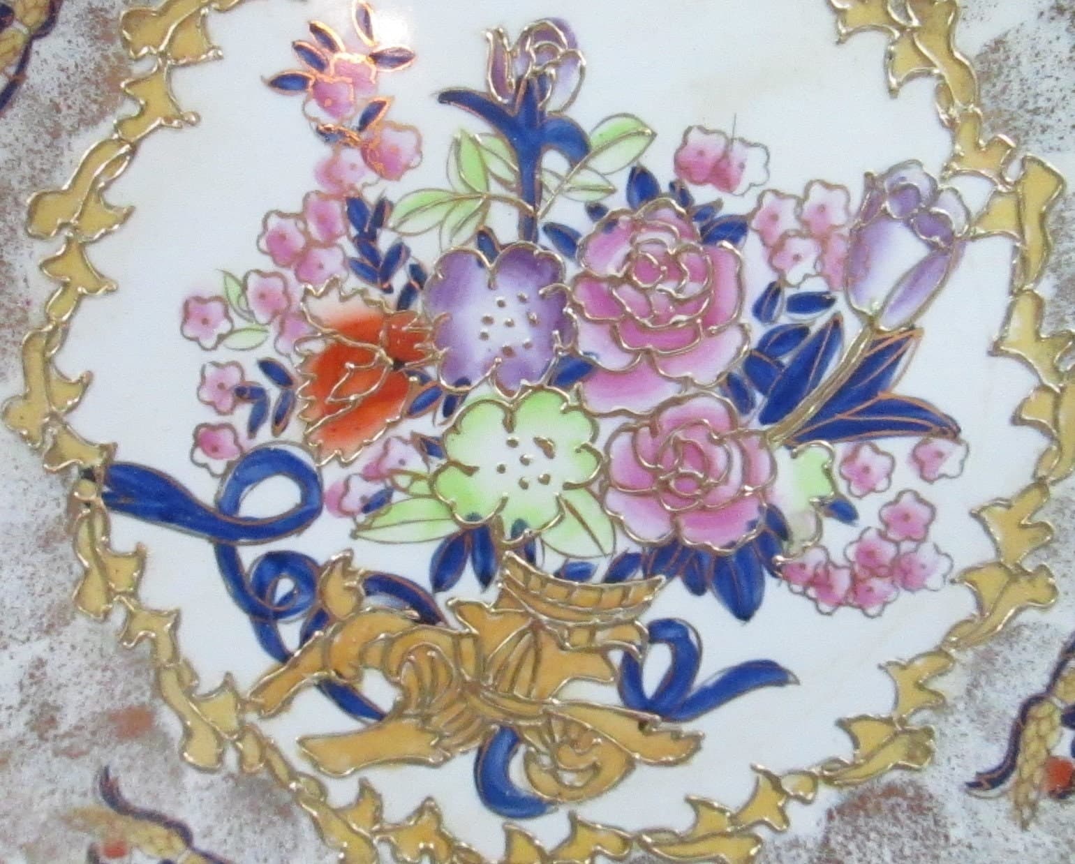 Vintage Chinese Moriage Style Floral Plate - Thumbnail 2