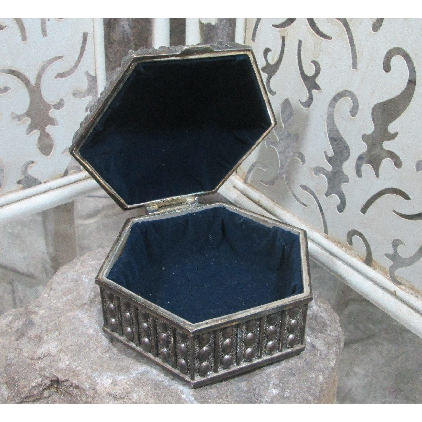 Vintage Silverplate Hexagon Shaped Trinket Box - Thumbnail 3