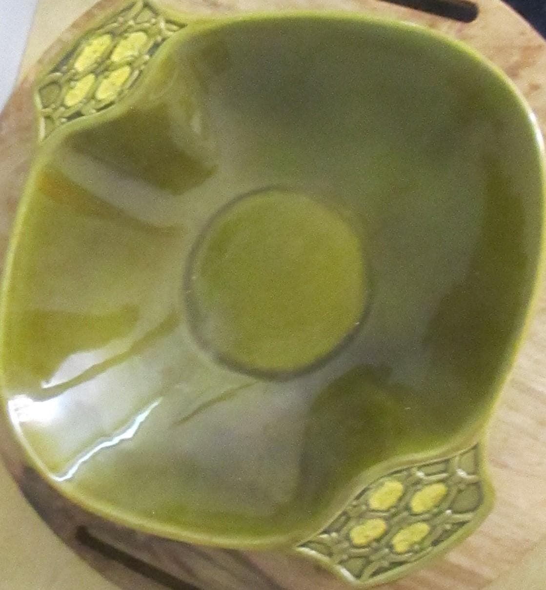 Vintage California Pottery Green Ceramic Mod Design Lugged Bowl