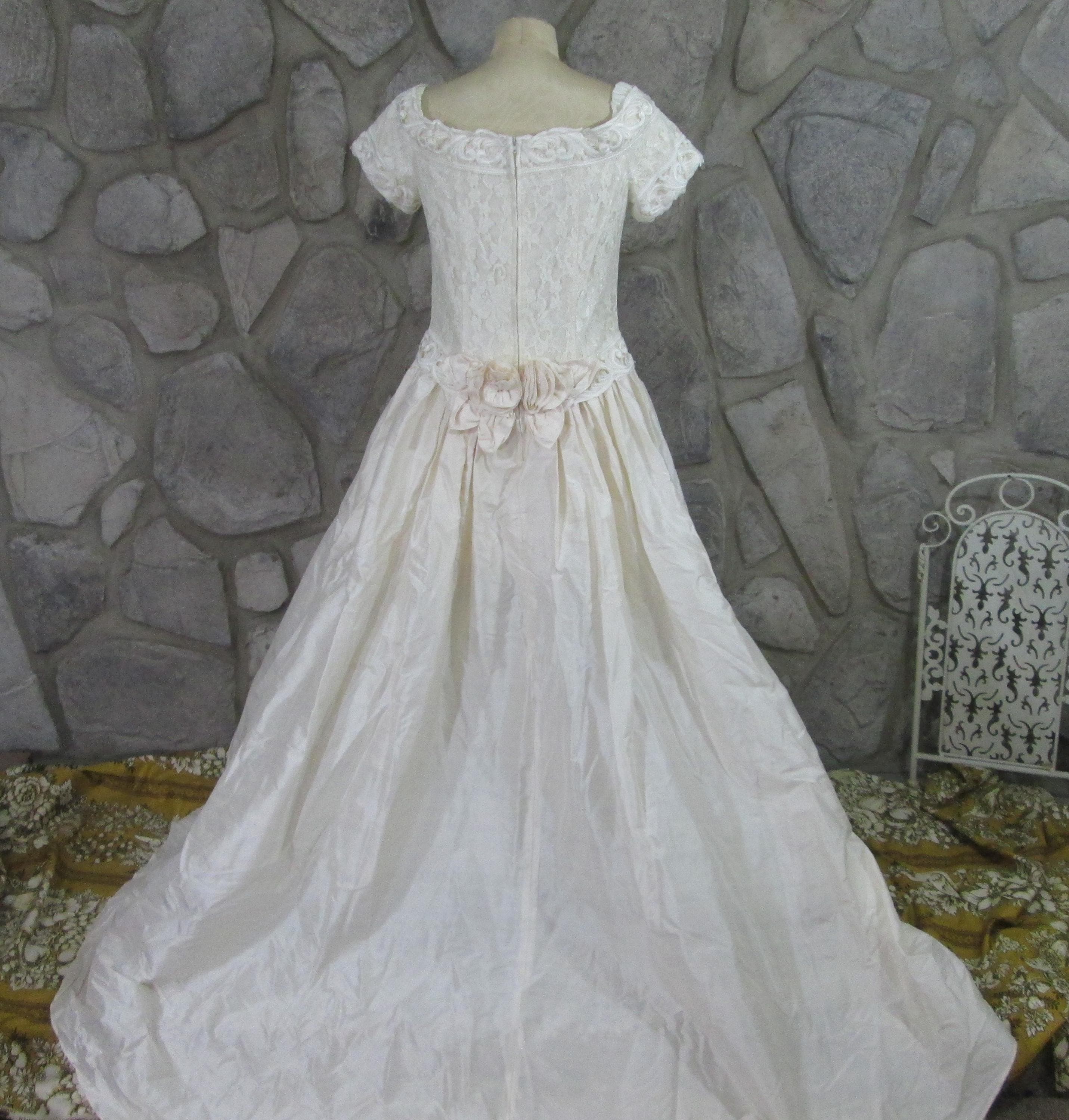 Vintage Jessica McClintock Lace Bodice Cream Wedding Dress - Thumbnail 4
