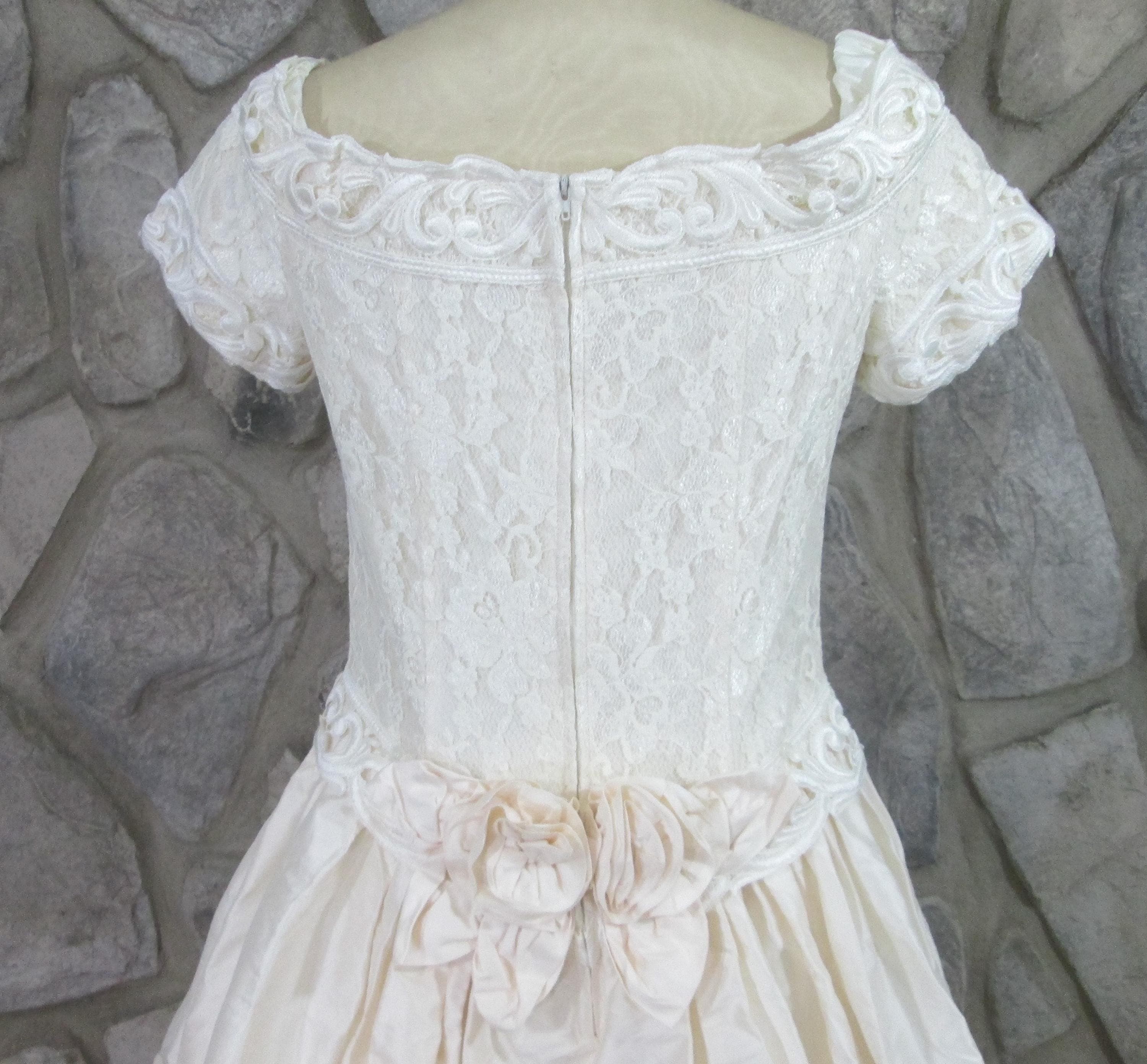 Vintage Jessica McClintock Lace Bodice Cream Wedding Dress - Thumbnail 5