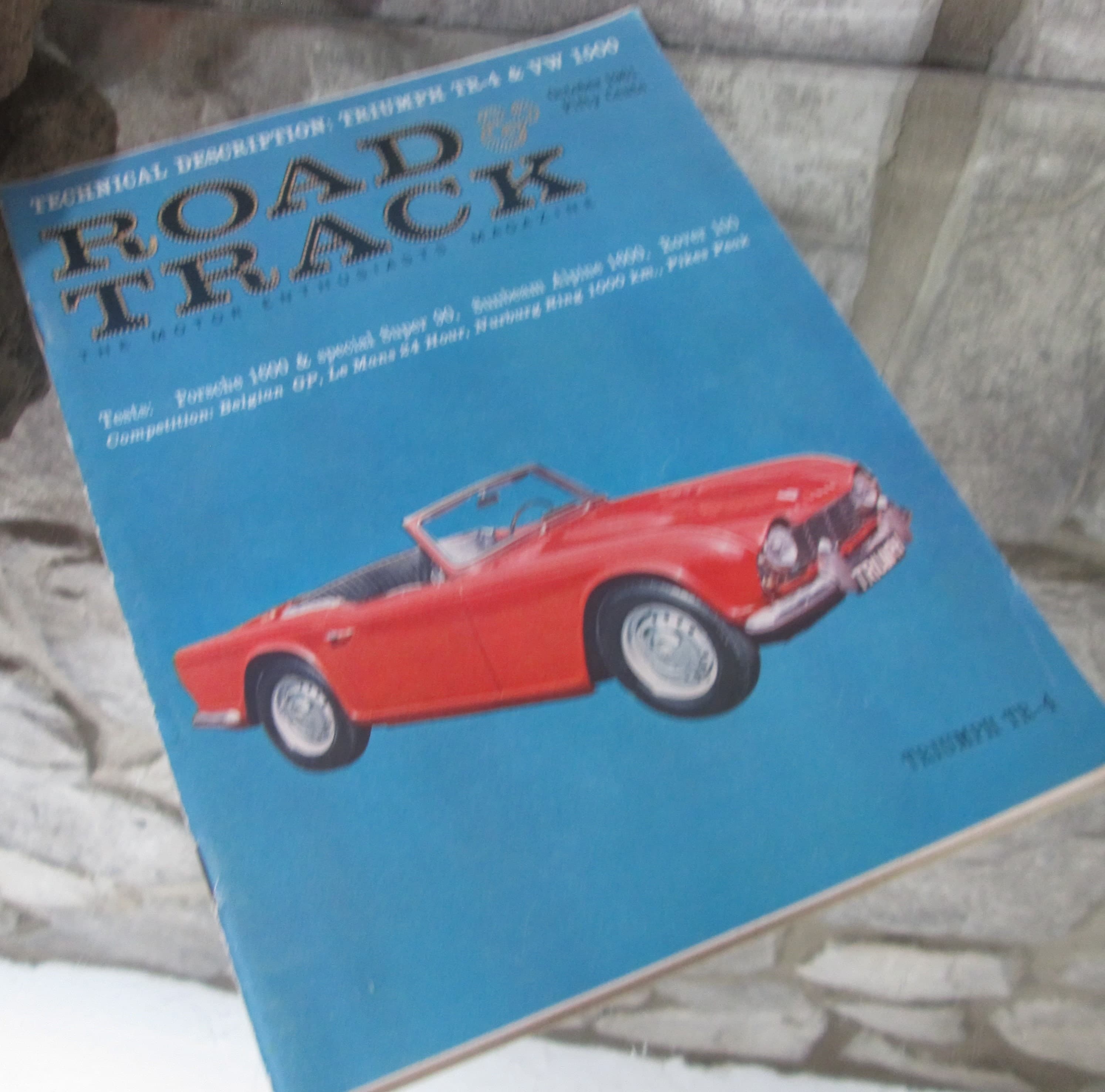 Vintage 1961 Road & Track Magazine, Triumph Cover