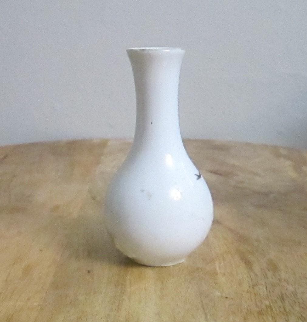 Vintage Chinese Enamel Mini-Vase - Thumbnail 2