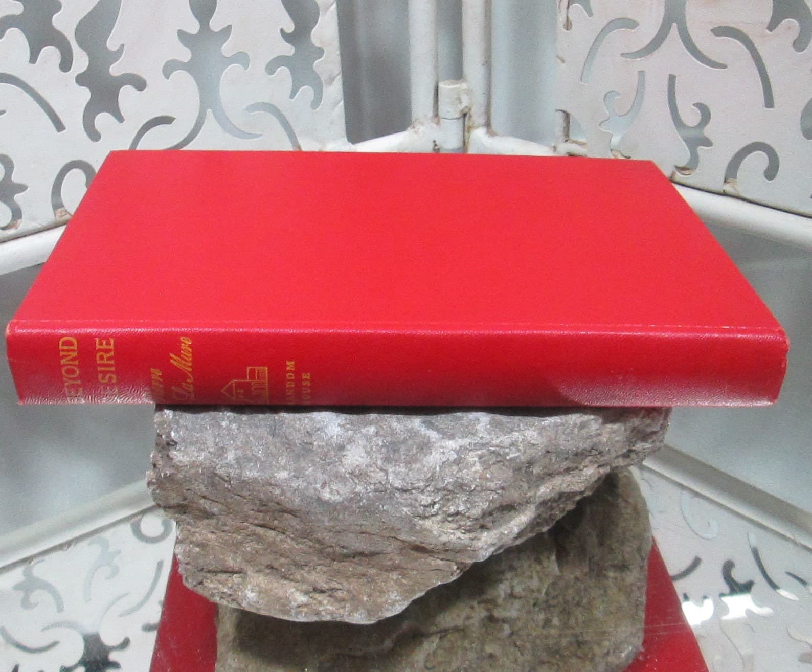 Vintage Book Beyond Desire by Pier La Mure, 1955, Mendelssohn - Thumbnail 2