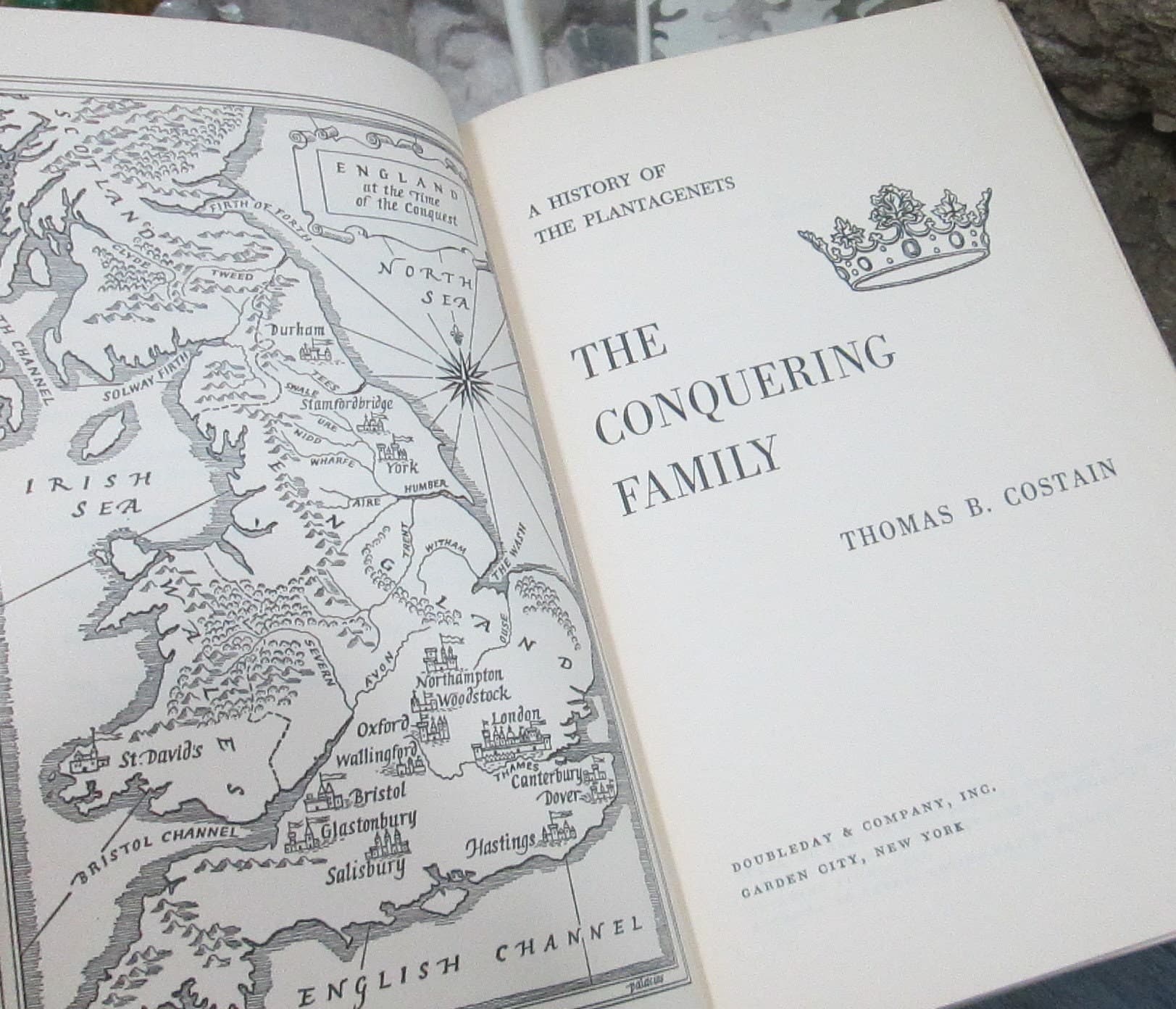 Vintage Edition of The Conquering Family, A History of the Plantagenets by Thomas B Costain. 1962 - Thumbnail 3