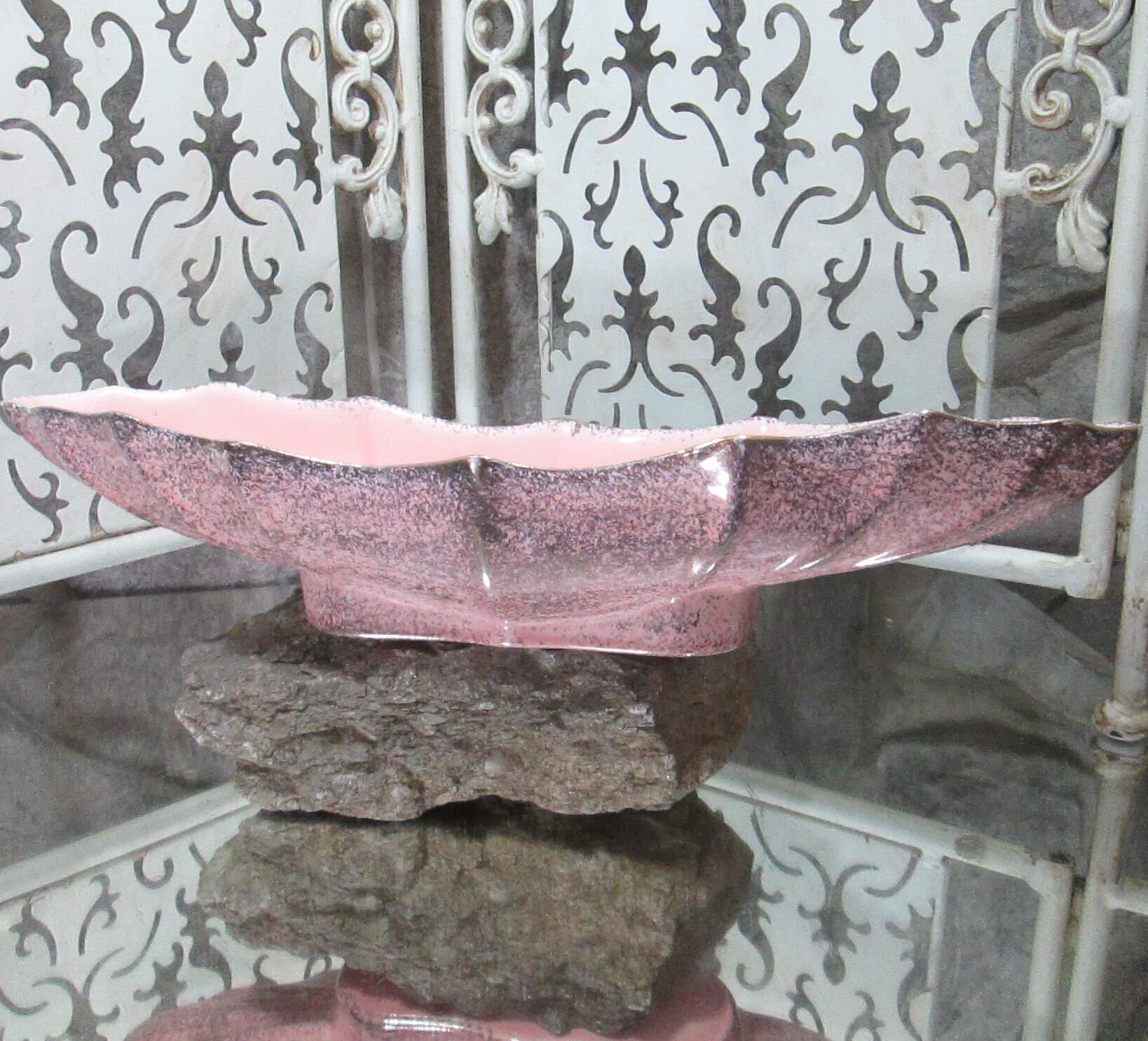 Vintage California Originals Pink and Gold Console Centerpiece Bowl