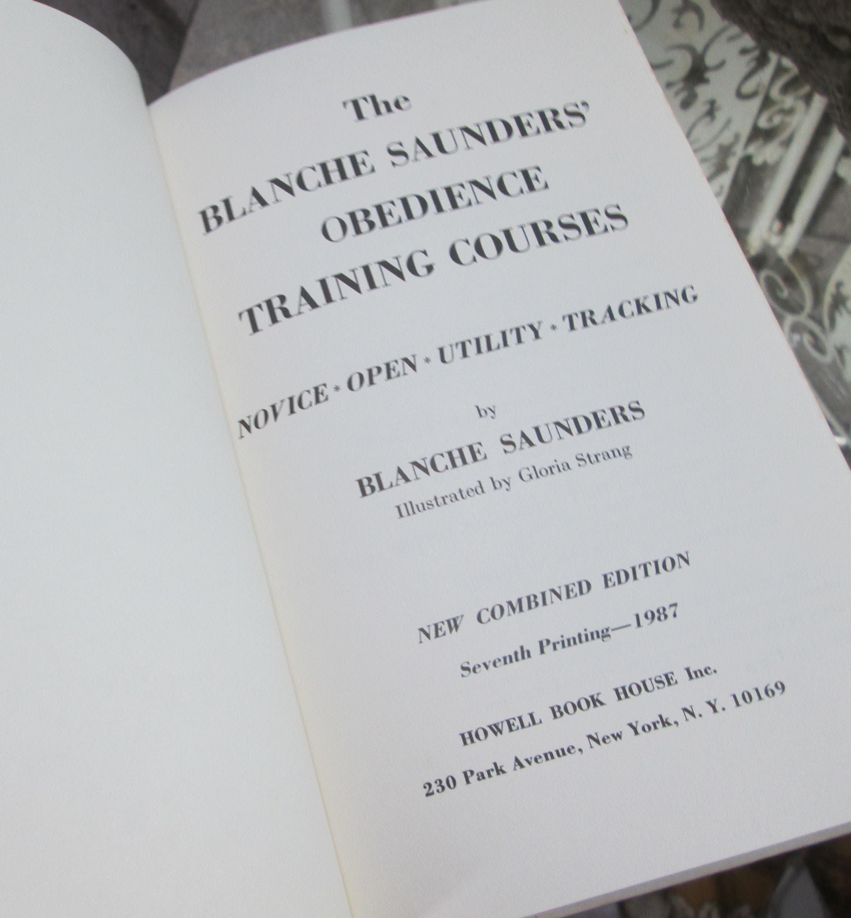 The Blanche Saunders' Obedience Training Courses, 1976, Dog Training Guide - Thumbnail 3