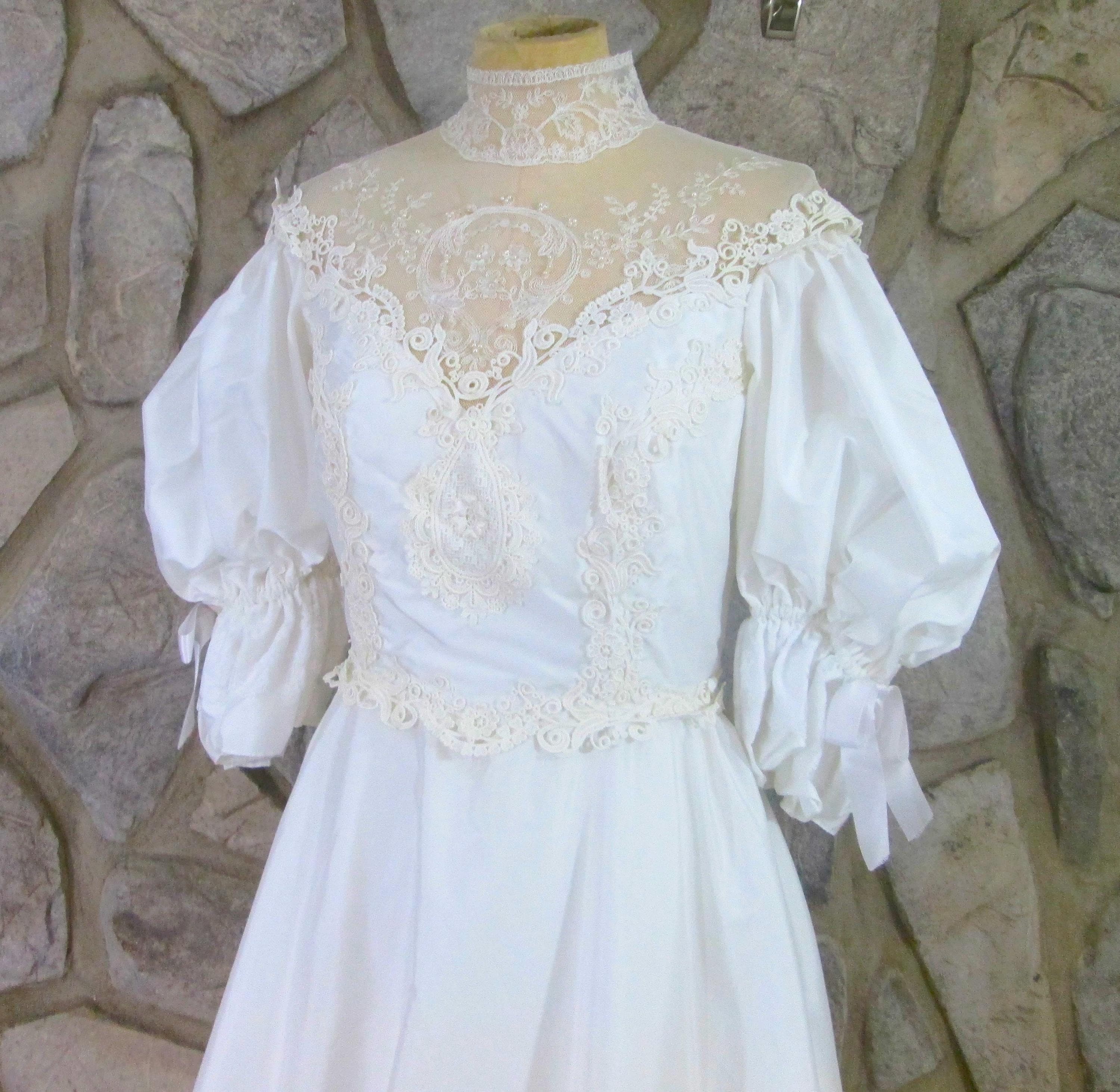 Vintage 80's Ruffled Train Wedding Dress