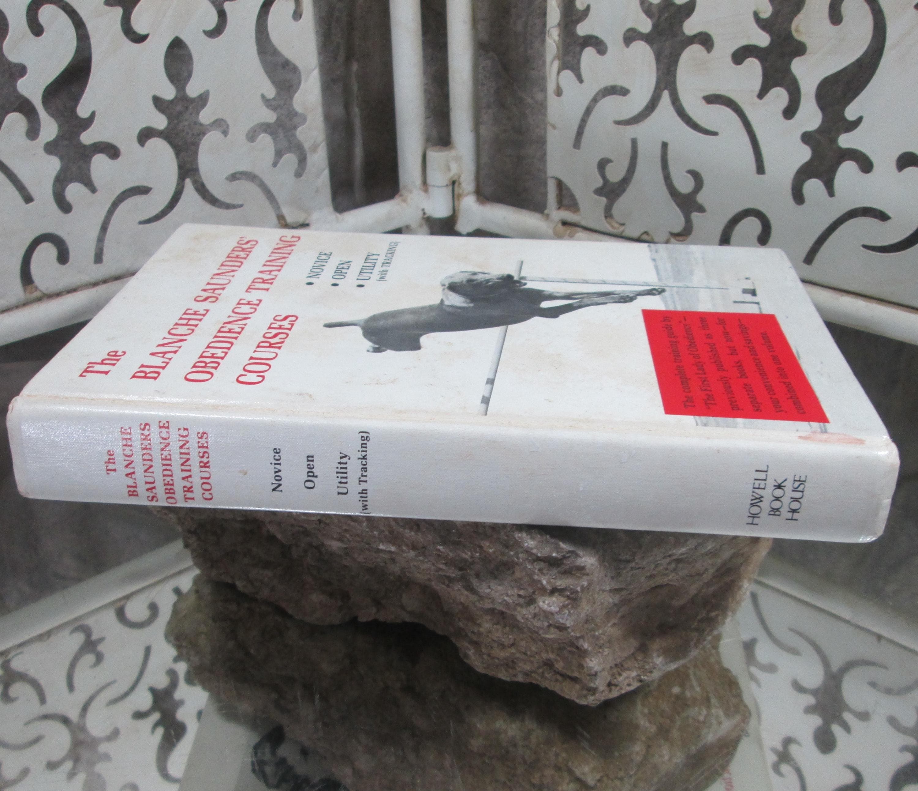 The Blanche Saunders' Obedience Training Courses, 1976, Dog Training Guide - Thumbnail 2