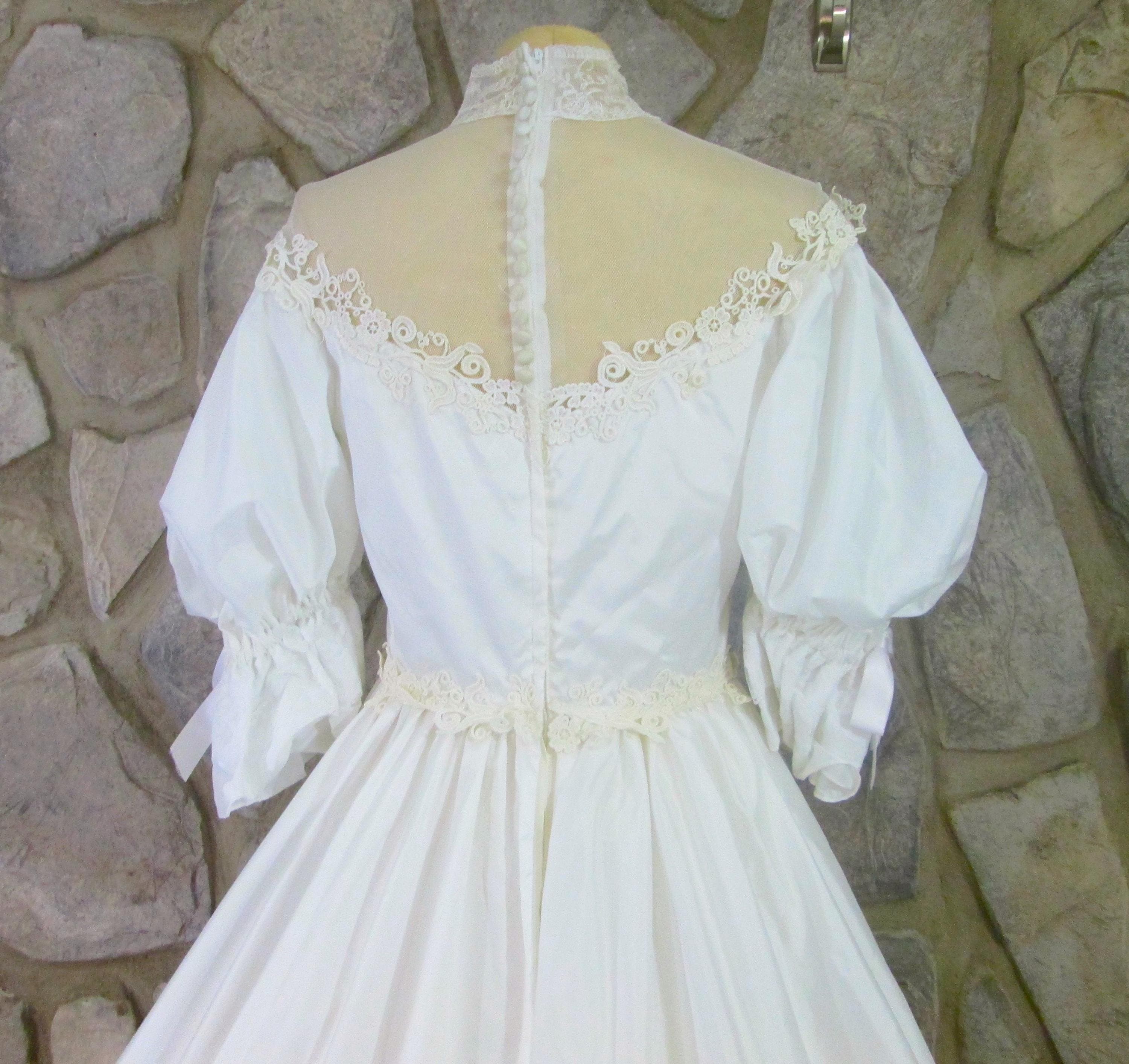 Vintage 80's Ruffled Train Wedding Dress - Thumbnail 6