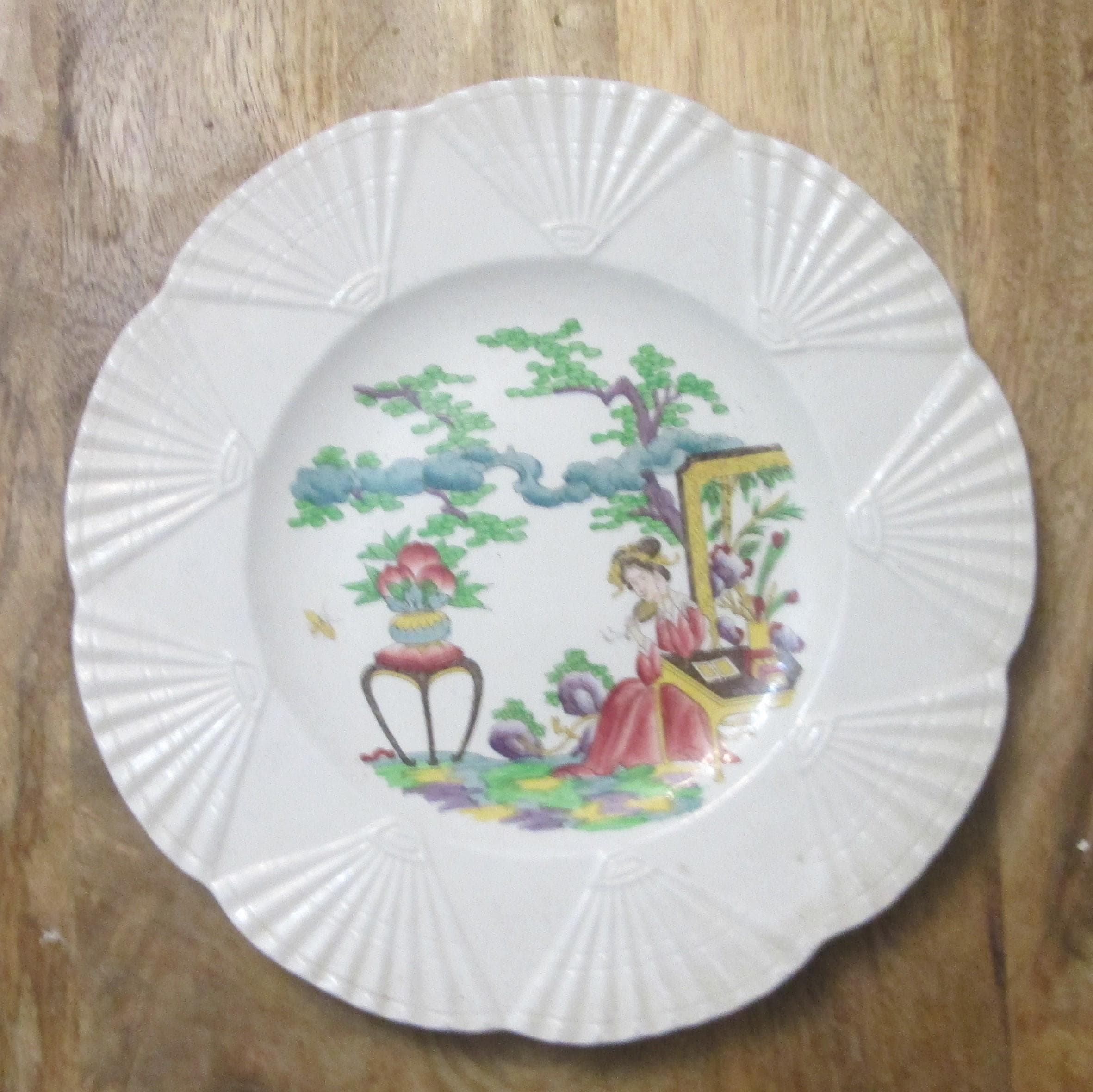 Vintage Wedgwood 1920's Oriental Queen's Ware Plate
