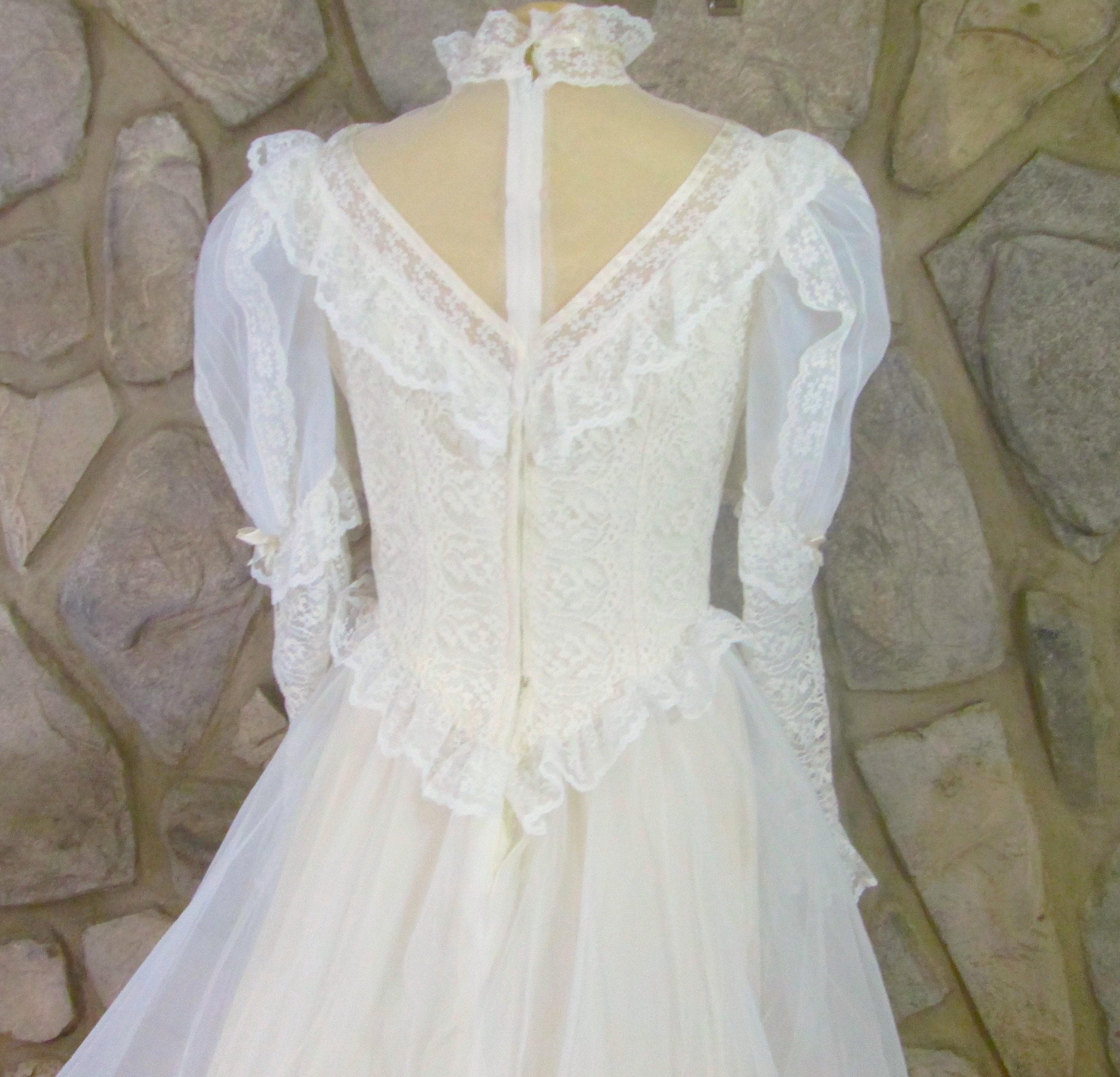 Vintage 80's Renaissance Style Wedding Gown - Thumbnail 3