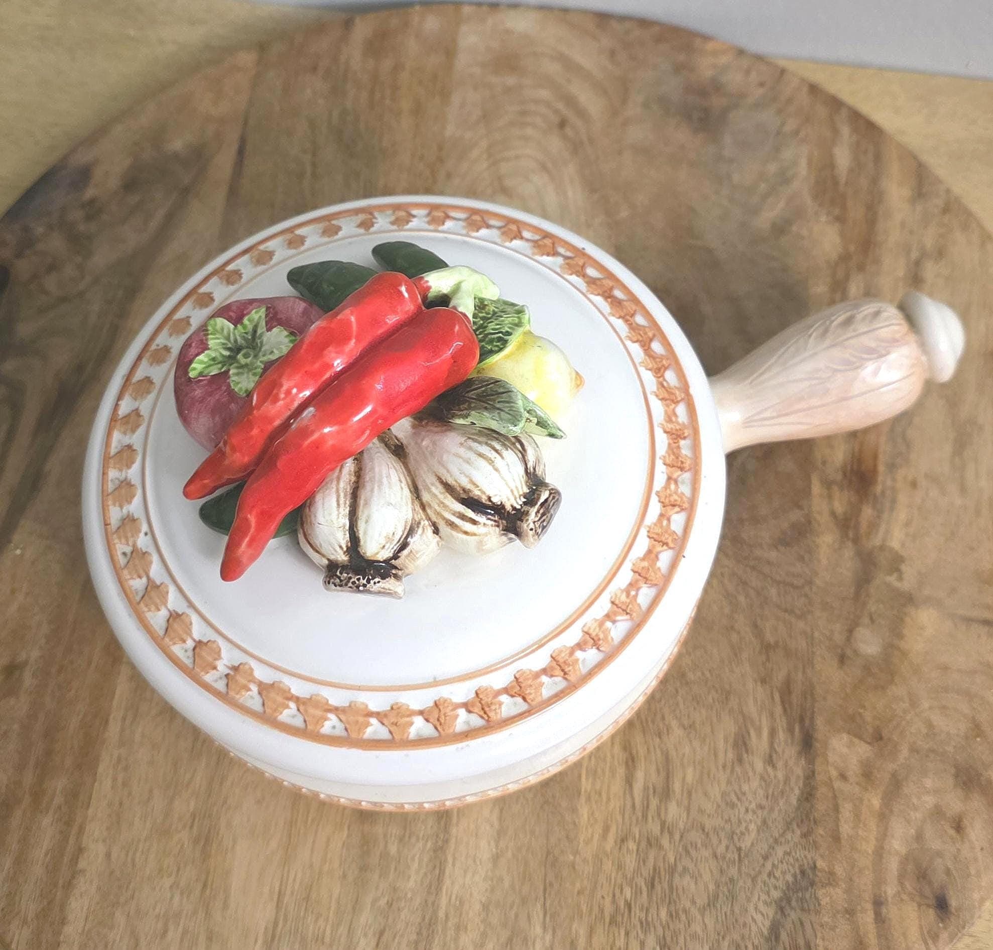 Vintage 1960s Kitchy Country Kitchen Cooking Pot - Thumbnail 5
