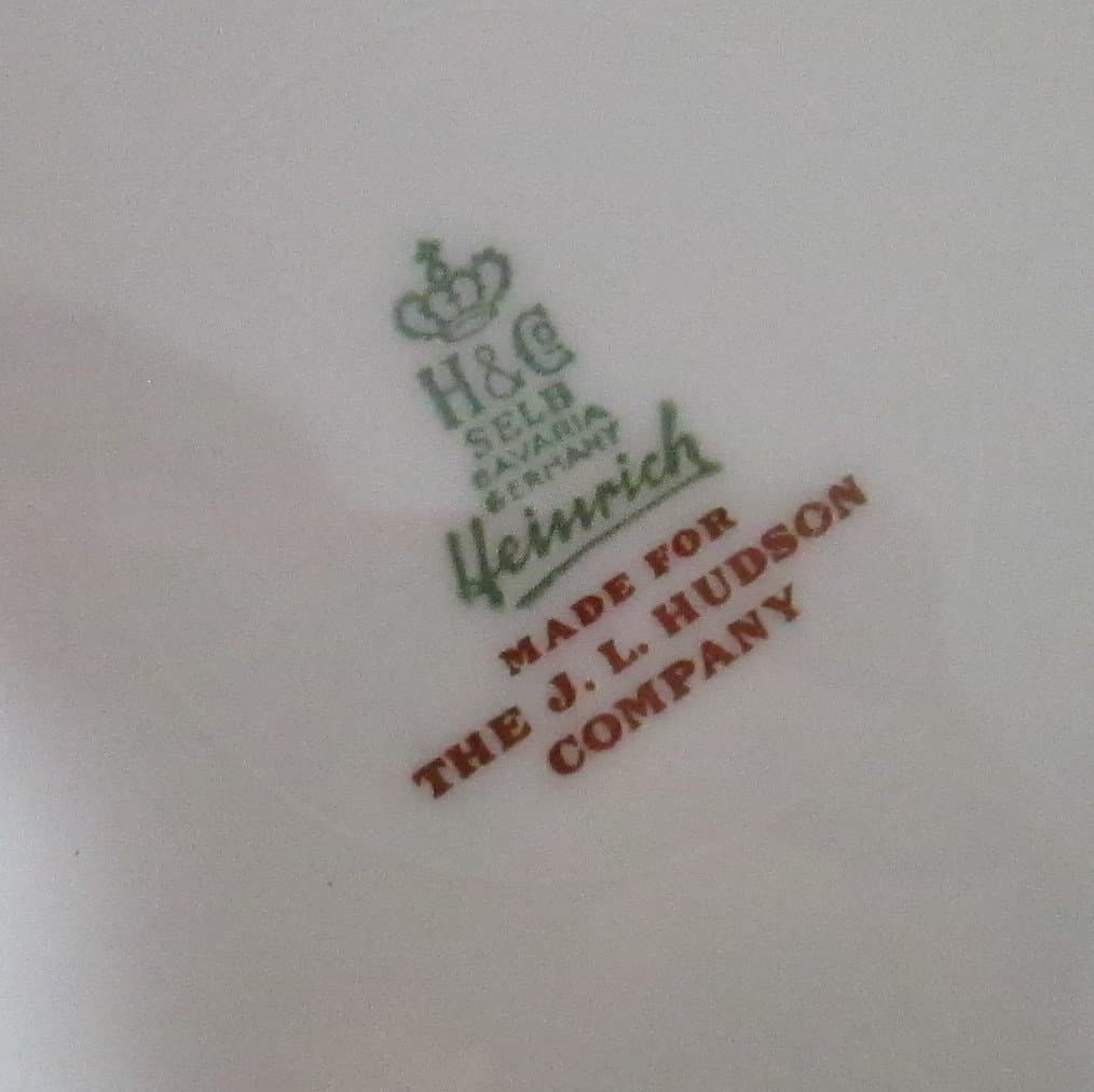 Vintage Heinrich Bavaria Yellow Rose Plate - Thumbnail 2